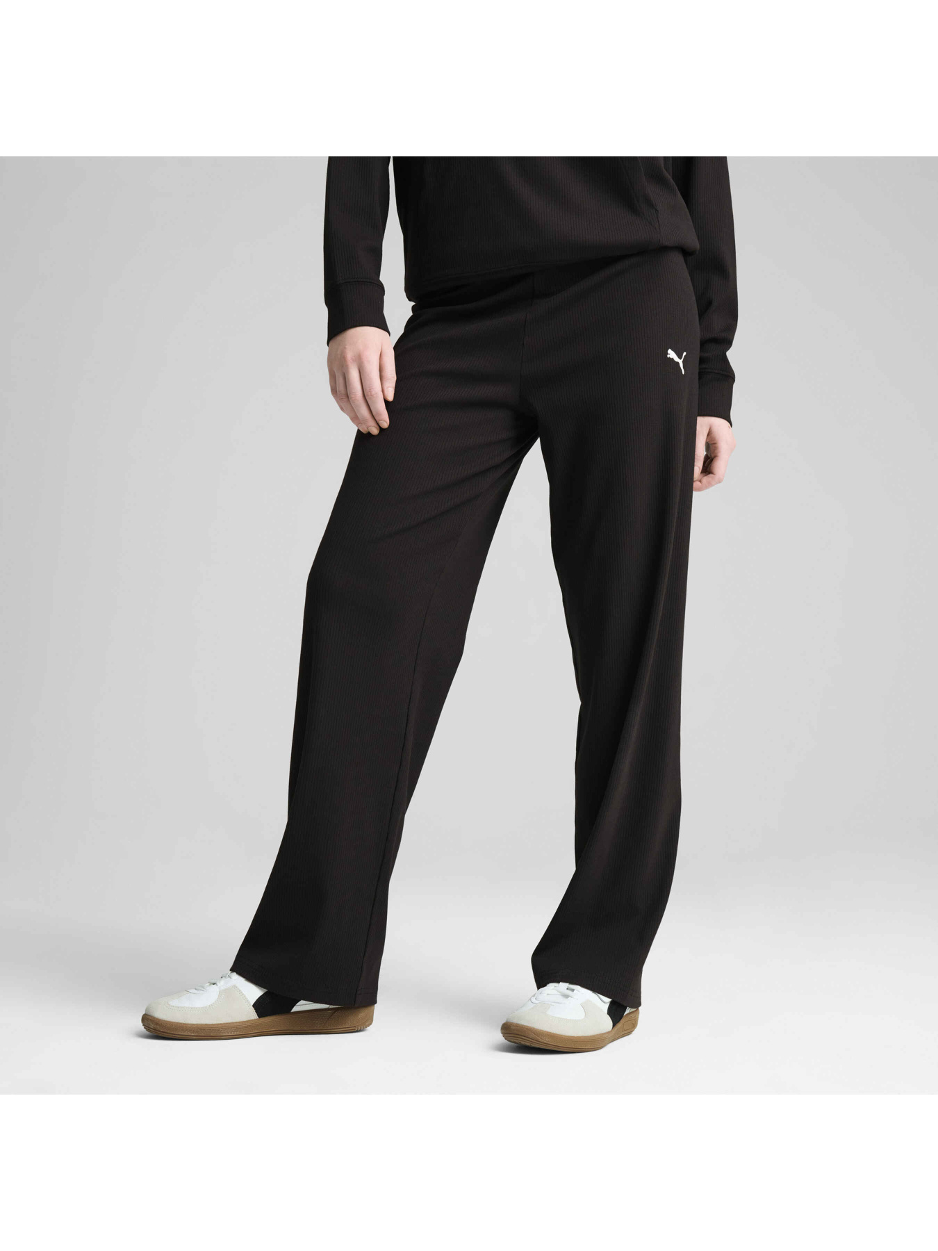 Штани PUMA Ess Elevated Pant модель 685025 Фото