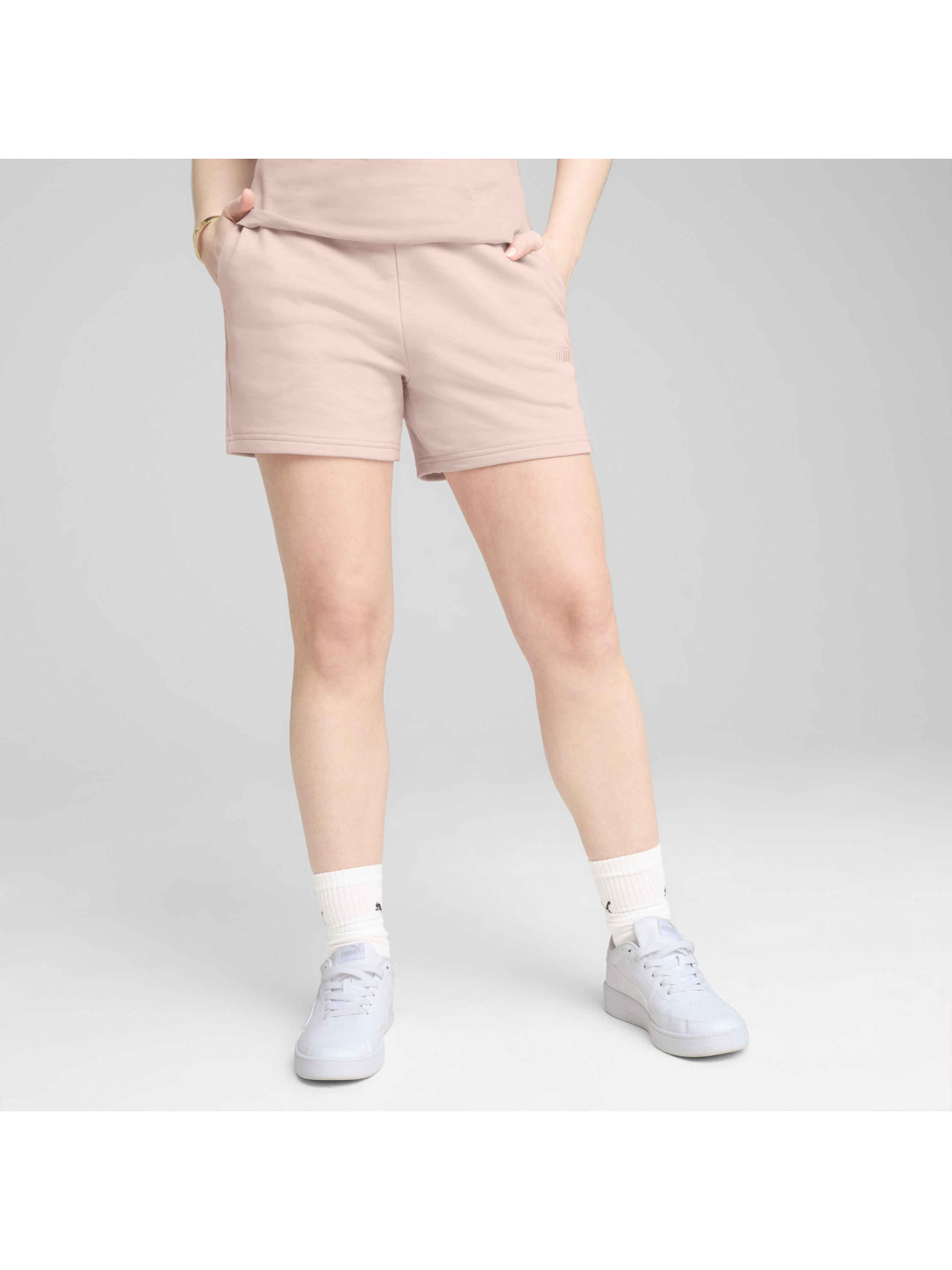 Спортивні шорти PUMA Ess No. 1 Logo Shorts модель 682441 Фото