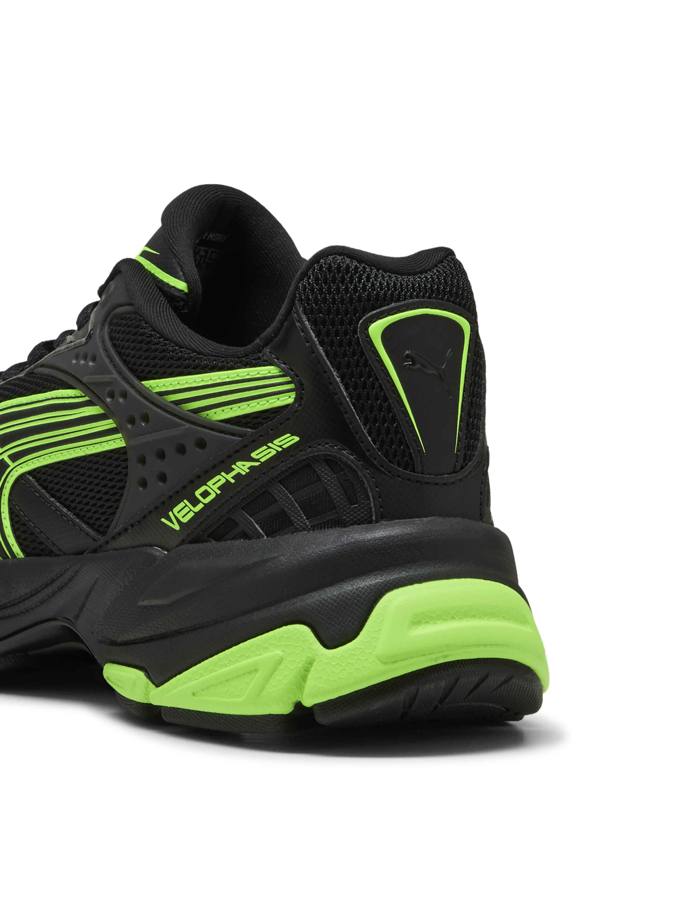 Кросівки повсякденні PUMA Velophasis Always On модель 395908 Фото