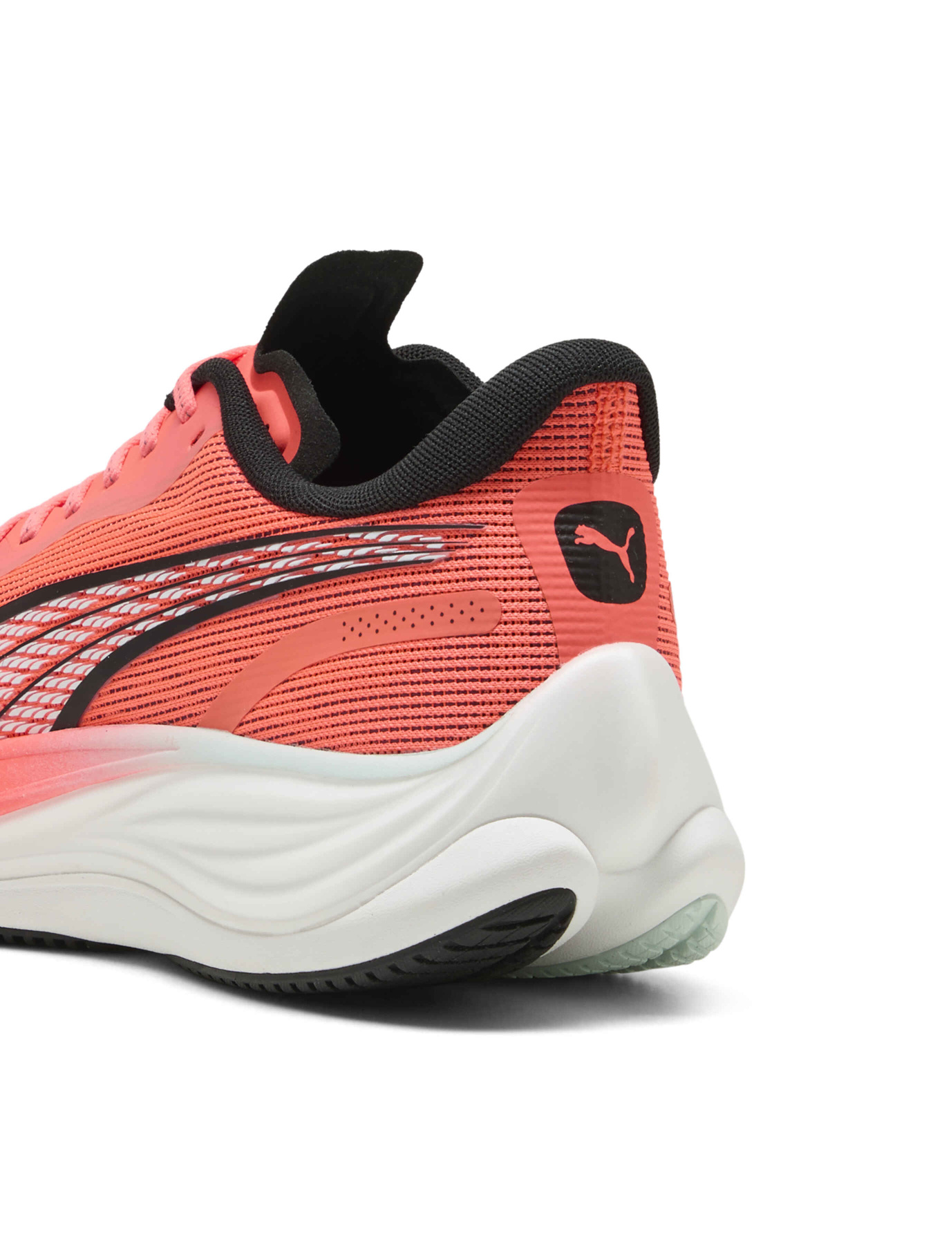 Кросівки PUMA Velocity Nitro™ 3 модель 377748 Фото