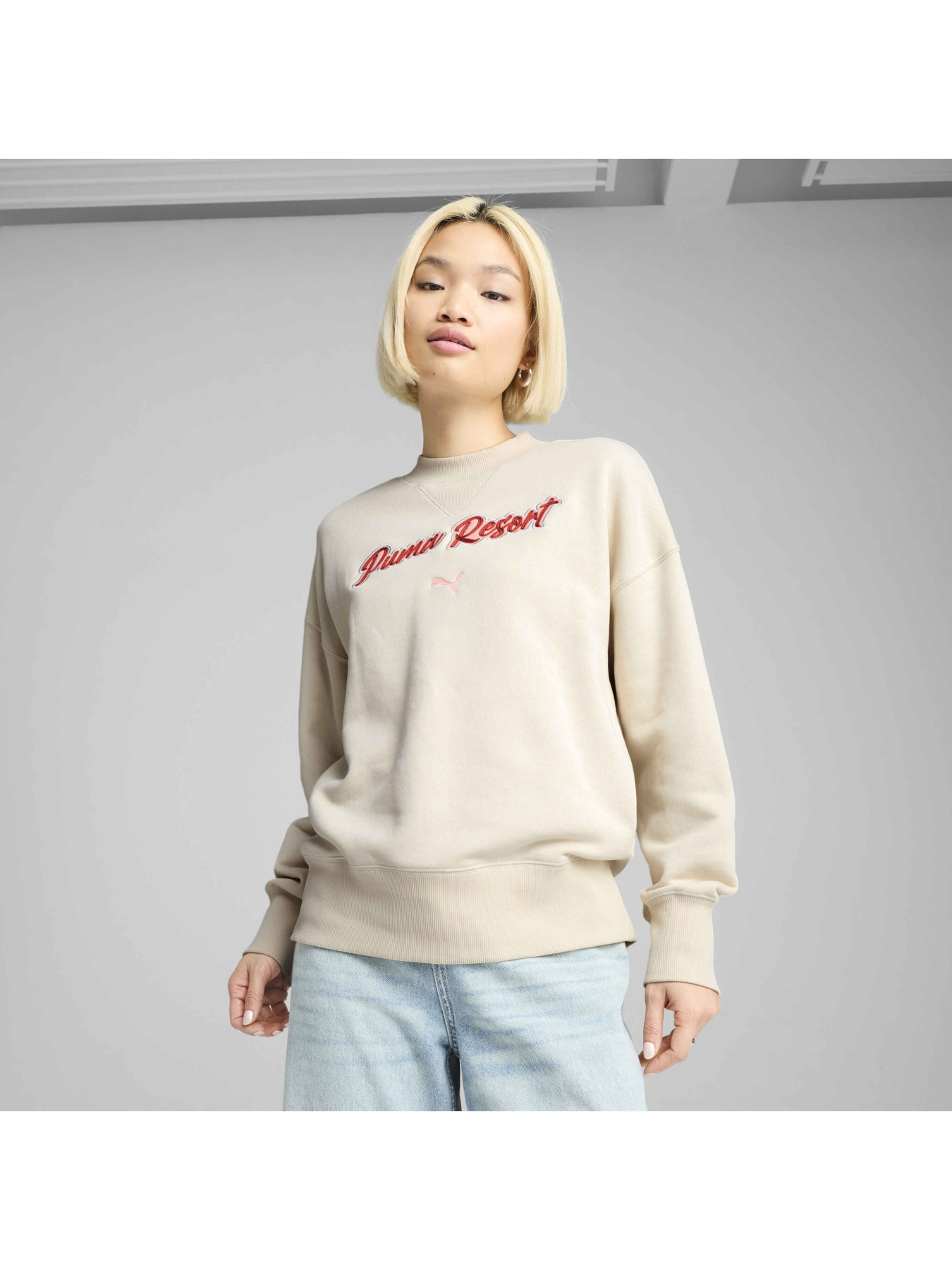 Свитшот PUMA Premium Ess Graphic Crew модель 630046 Фото