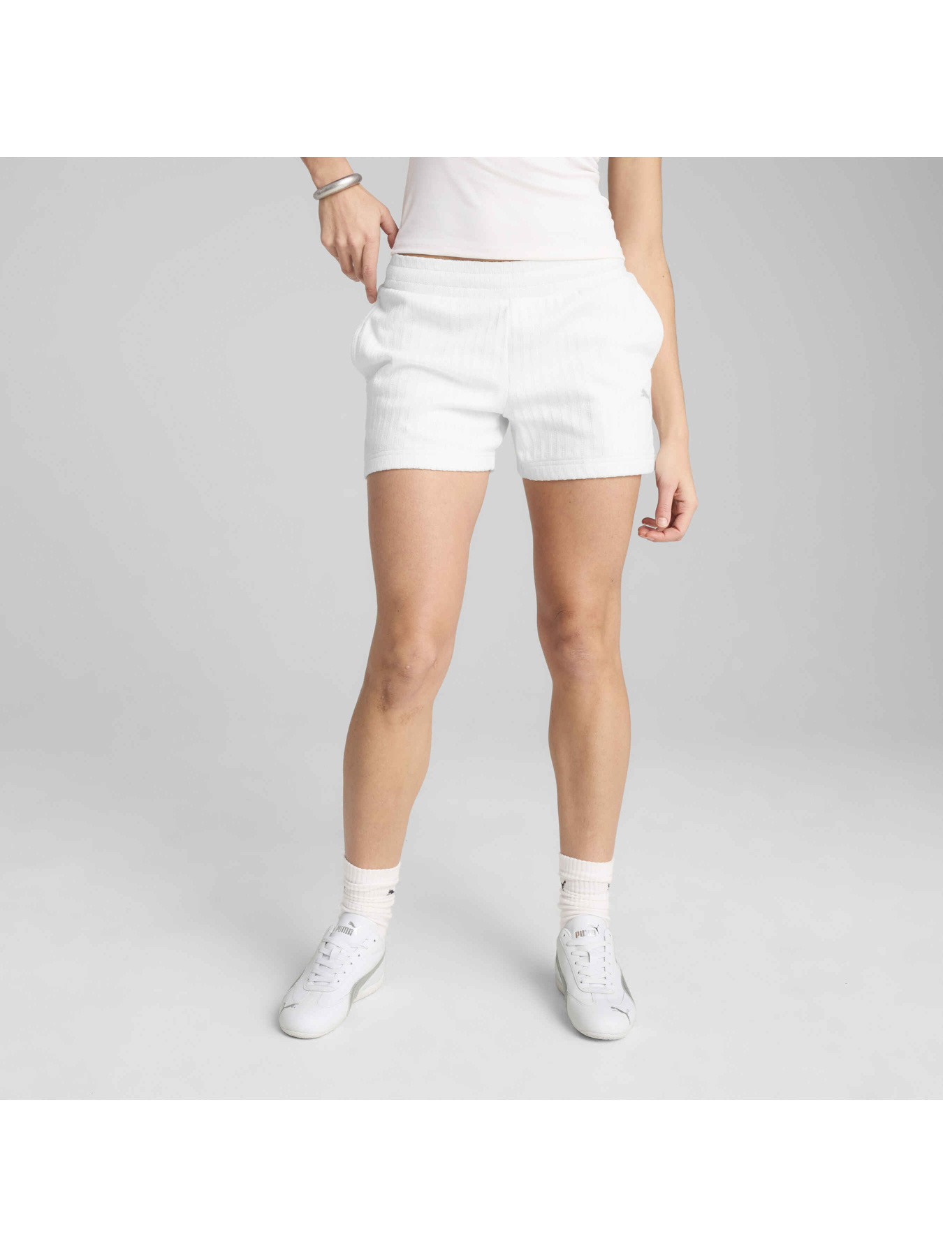 Шорты спортивные PUMA Wardrobe Ess Shorts 4' модель 629764 Фото