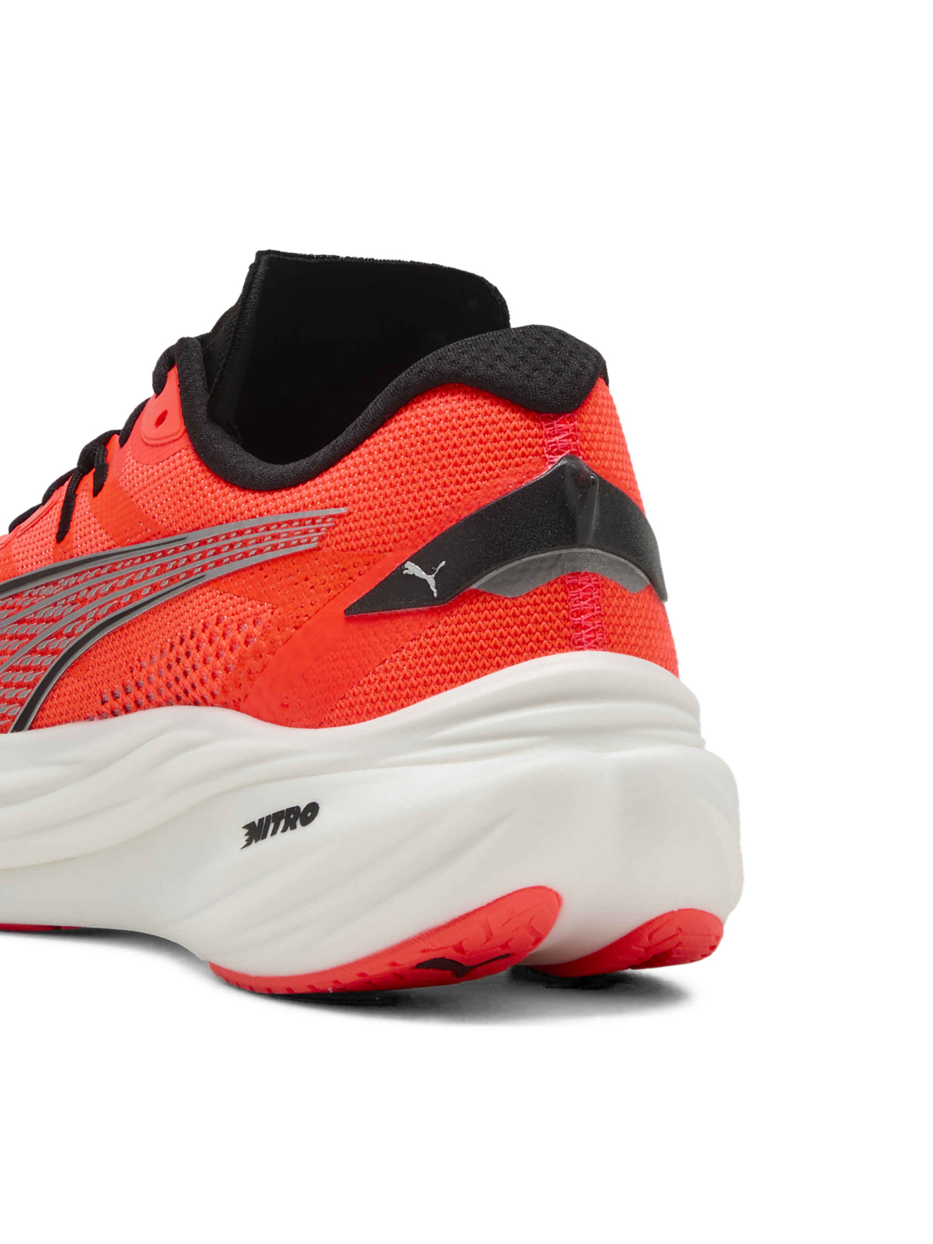 Кросівки для бігу PUMA Deviate Nitro™ 3 модель 309707 Фото