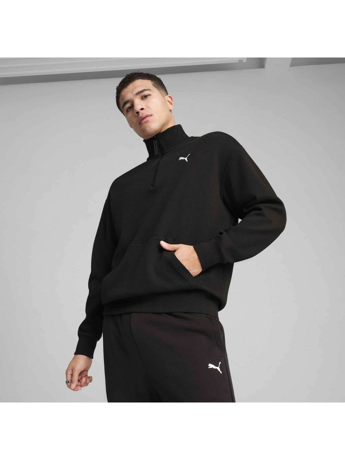 Світшот PUMA Wardrobe Ess Half Zip Crew модель 629664 Світшот PUMA Wardrobe Ess Half Zip Crew модель 629664 Фото