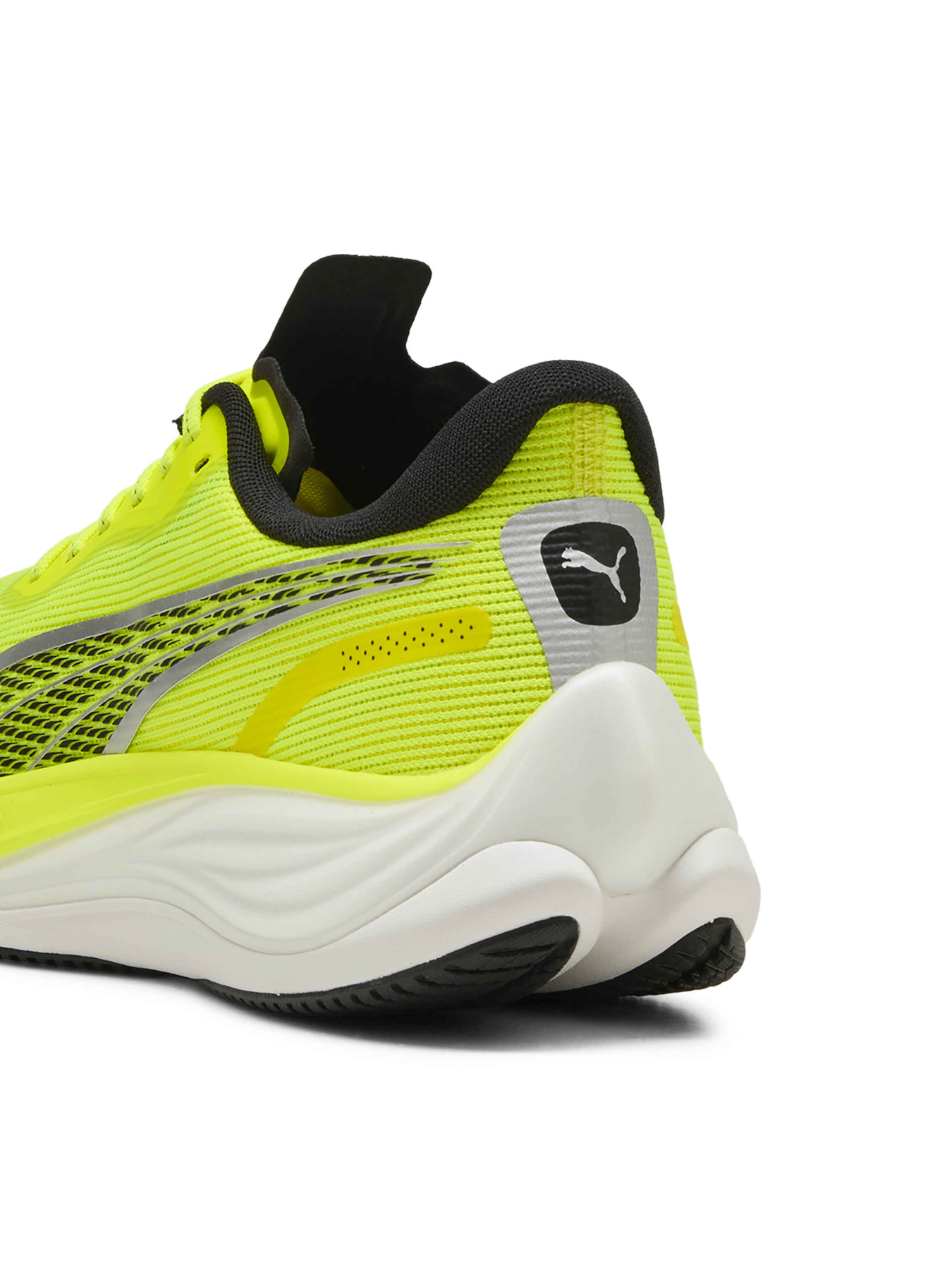 Кросівки PUMA Velocity Nitro™ 3 модель 377748 Фото