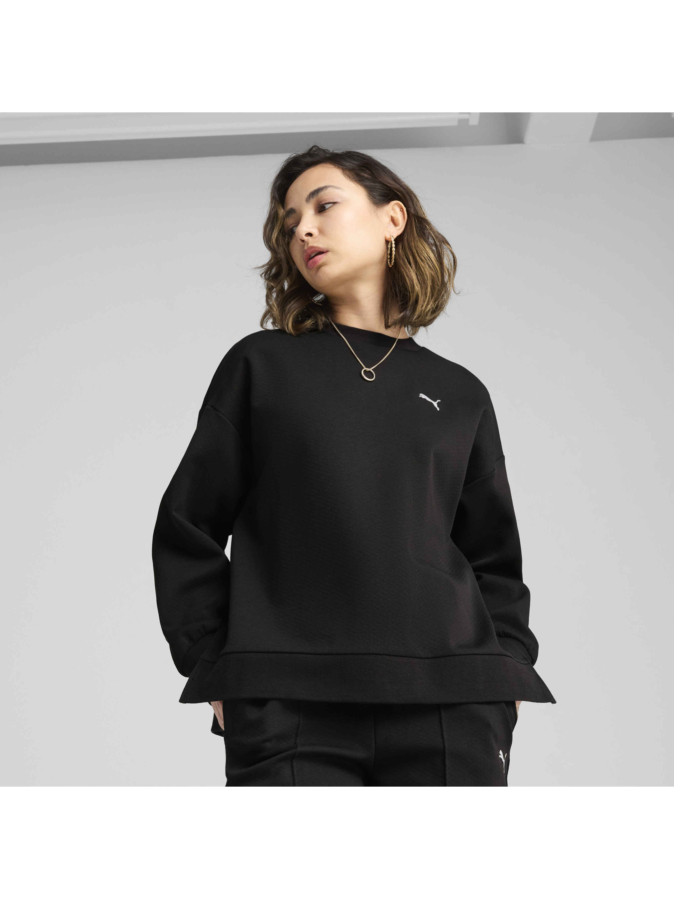 Свитшот PUMA Wardrobe Ess Oversized Crew модель 630045 Свитшот PUMA Wardrobe Ess Oversized Crew модель 630045 Фото