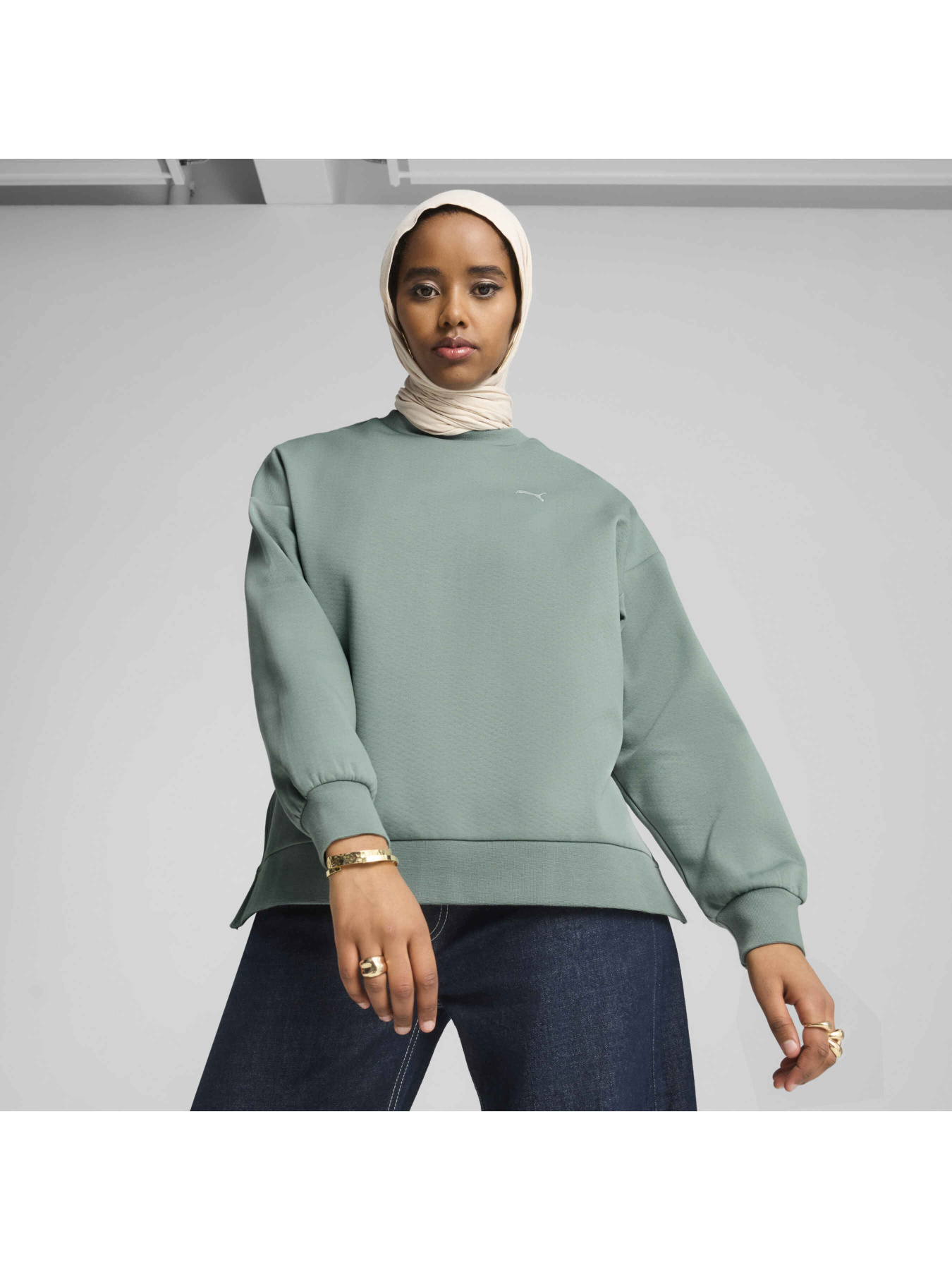 Світшот PUMA Wardrobe Ess Oversized Crew модель 630045 Фото