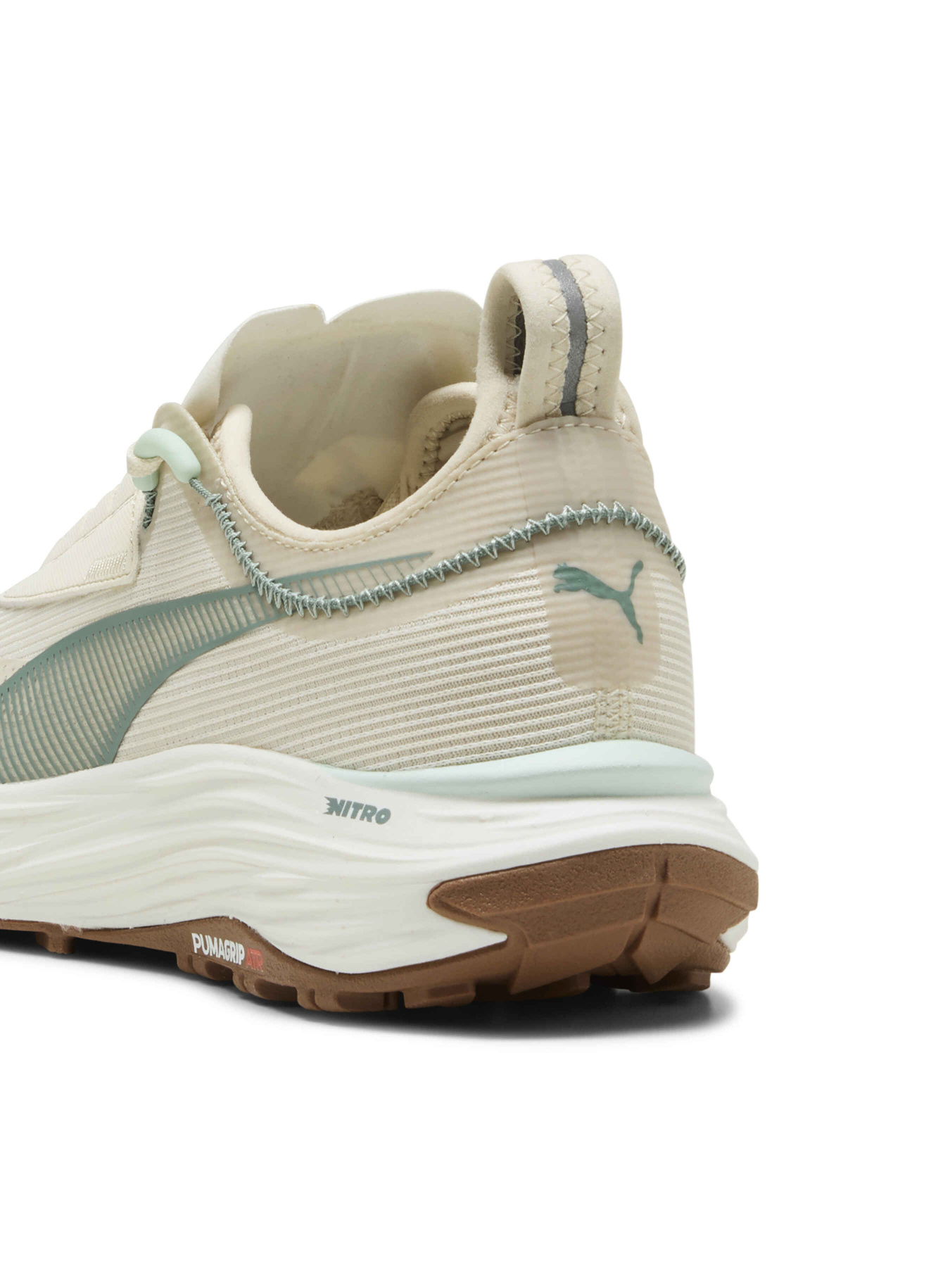 Кроссовки для бега PUMA Voyage Nitro™ 3 Wn модель 379618 Фото