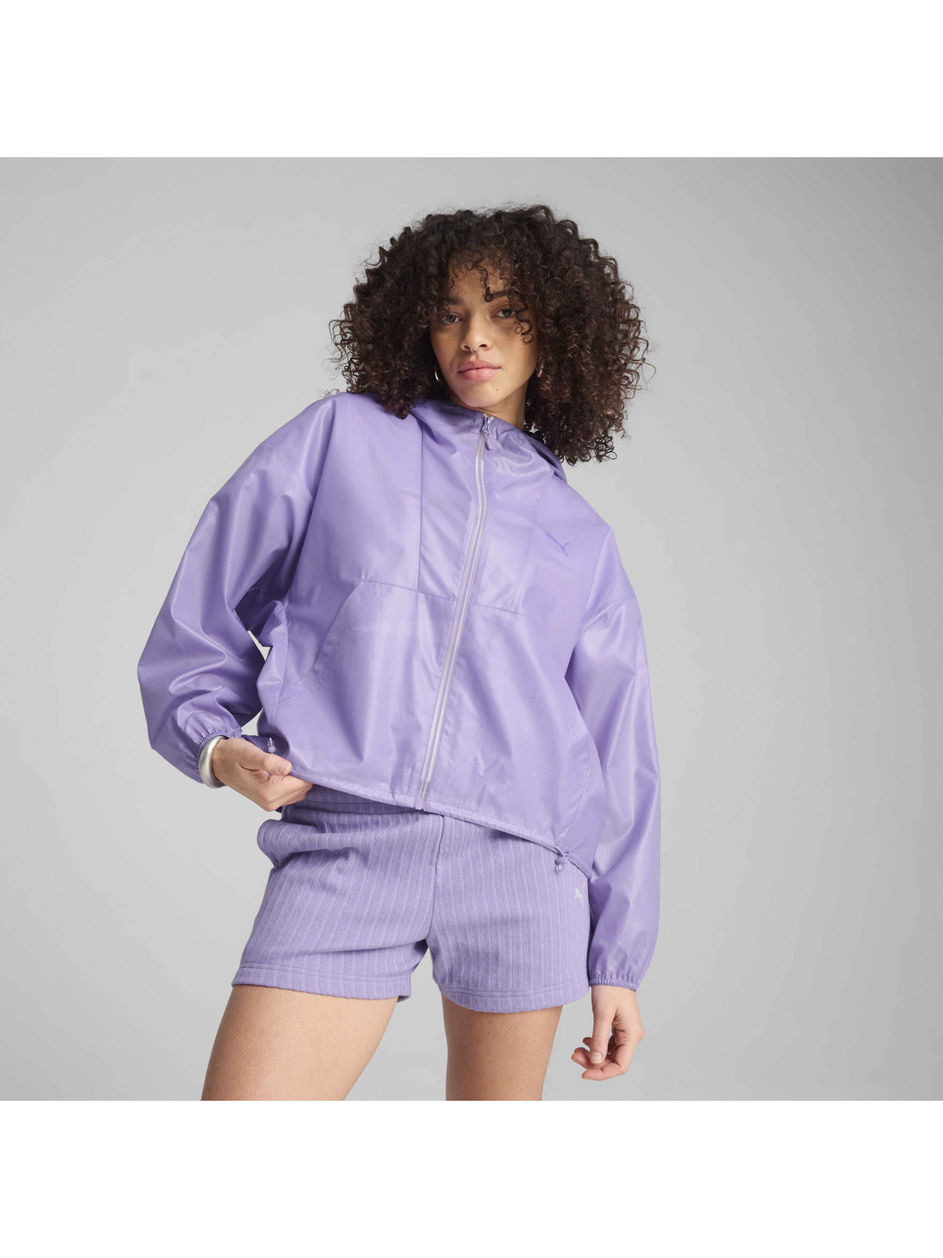 Вітровка PUMA Oversized Uv Wind Jacket модель 629917 Фото