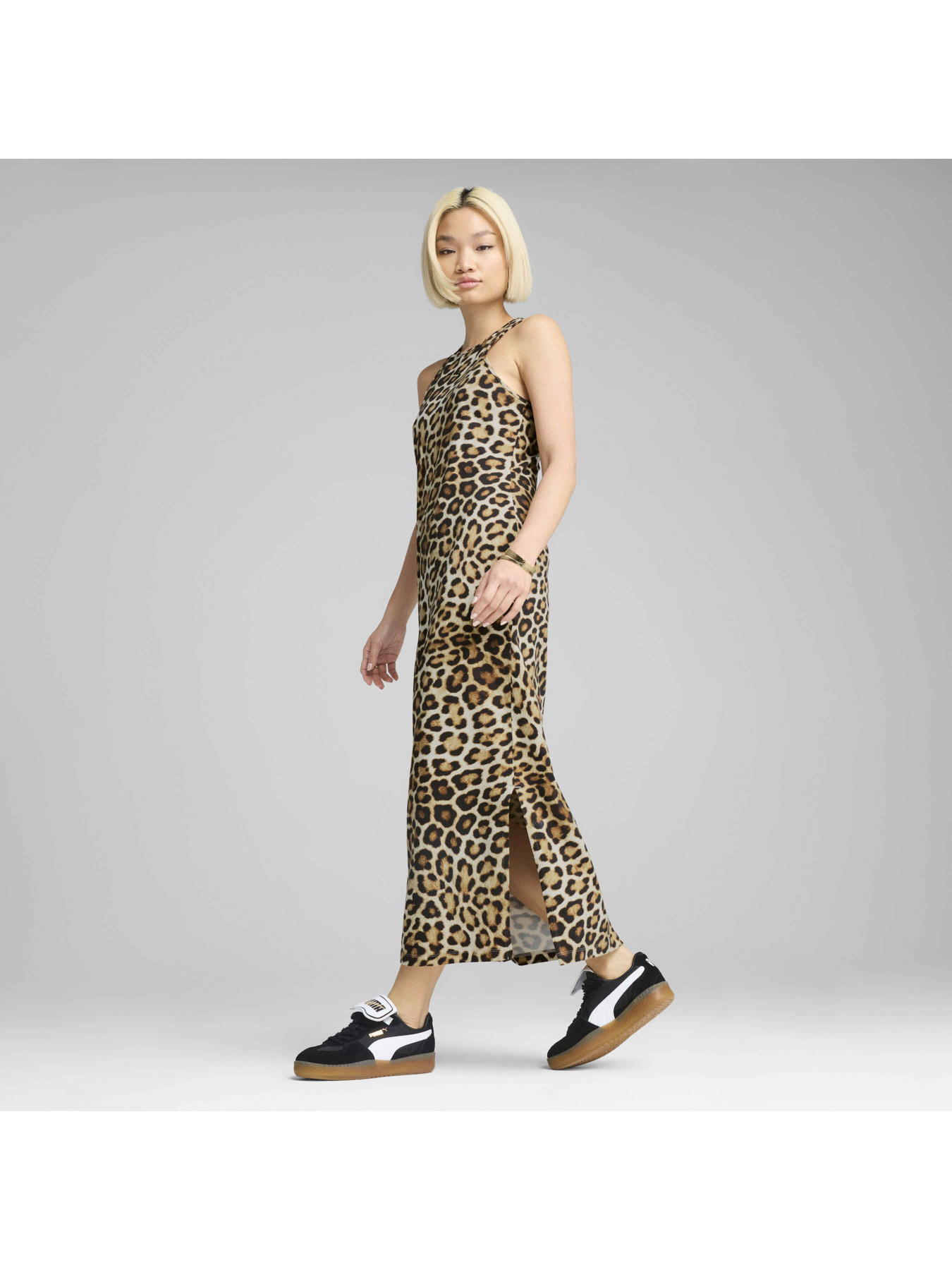 Сукня міді PUMA Leo Luxe Slim Aop Dress модель 632339 Сукня міді PUMA Leo Luxe Slim Aop Dress модель 632339 Фото