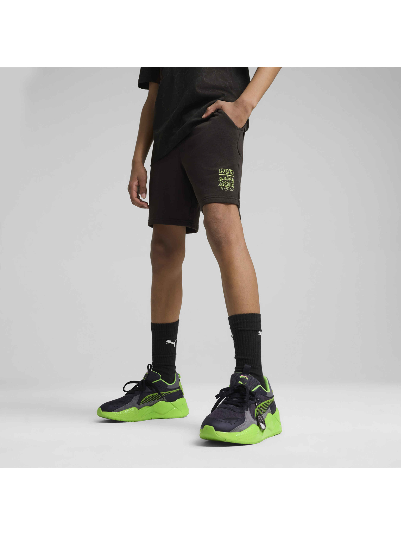 Шорты спортивные PUMA x Tmnt Relaxed Shorts модель 630087 Фото