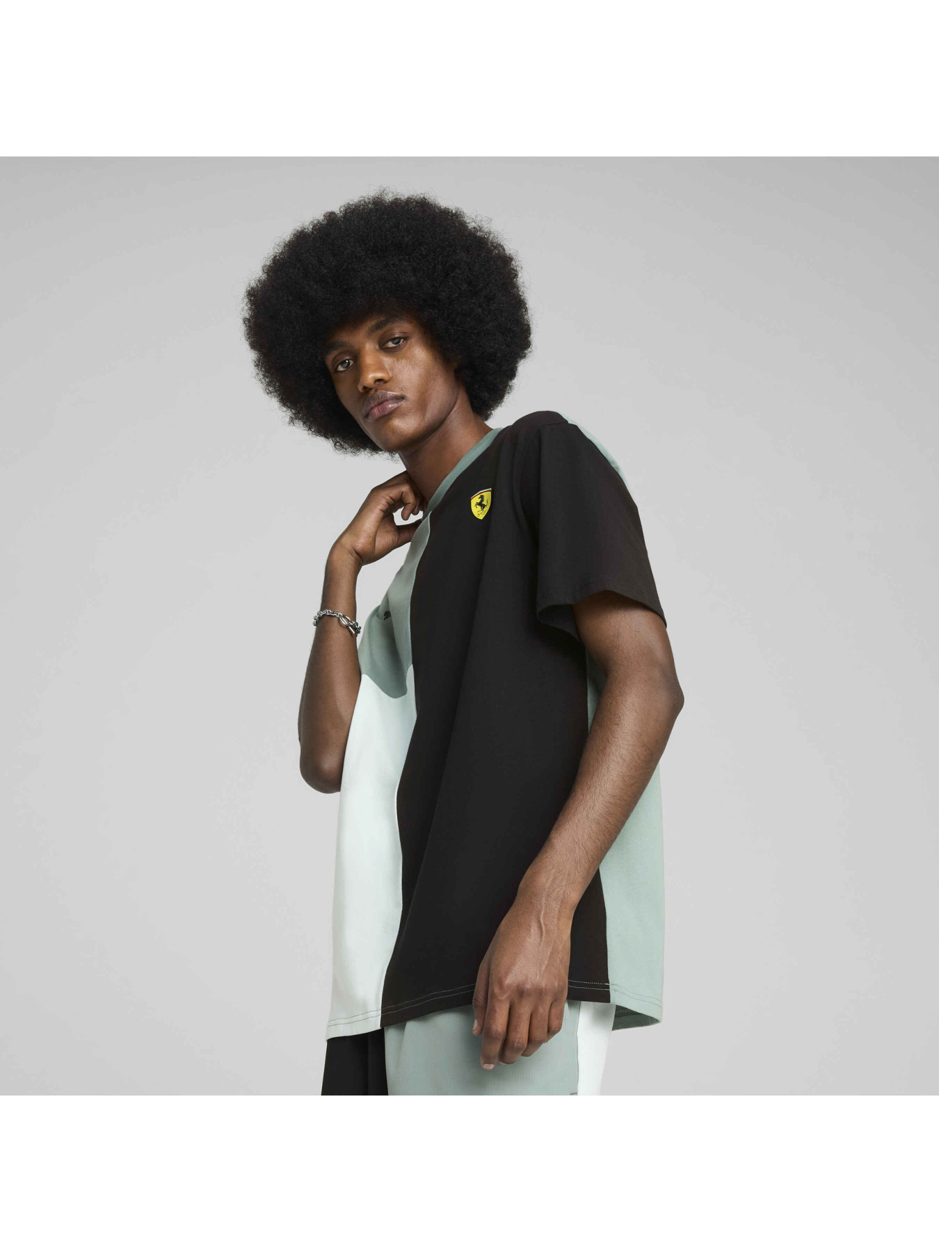 Футболка PUMA Ferrari Race Lifestyle Tee модель 630213 Футболка PUMA Ferrari Race Lifestyle Tee модель 630213 Фото