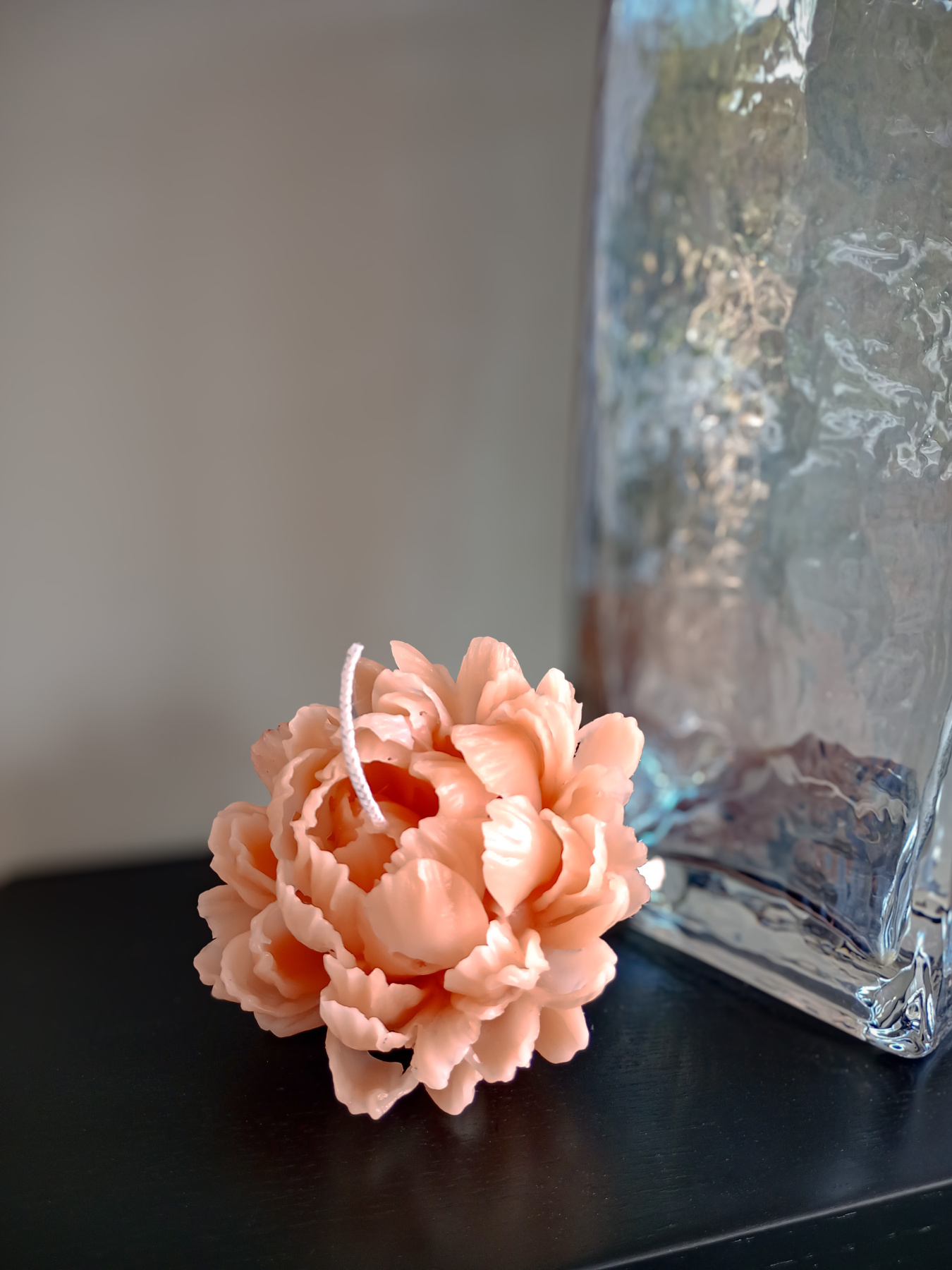 Свеча "Пион махровая" парфюмированная, аромат - пион & магнолия, из натурального пчелиного воска Candle Design модель 120.3005 Фото