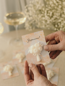 Свадебное приглашение из аромасаше "Букетик", из натурального оливкового воска. Candle Design модель 220.0002 Фото