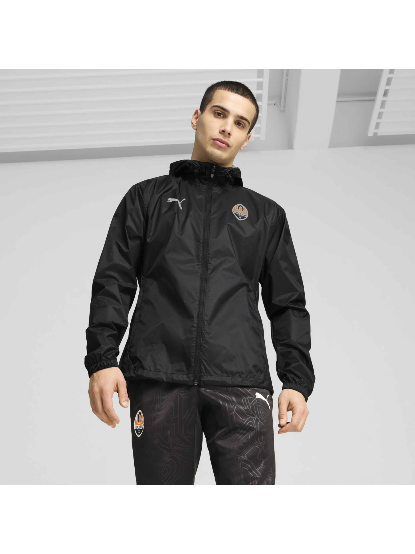 Демісезонна куртка PUMA Fcsd All Weather Jacket модель 777859 Фото