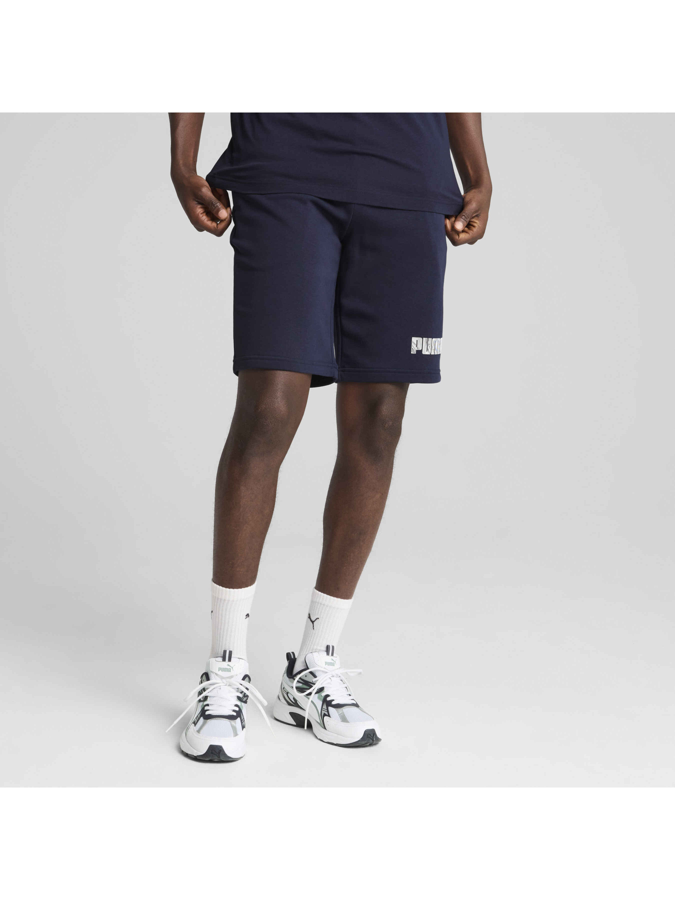 Шорты спортивные PUMA Shorts модель 684663 Фото