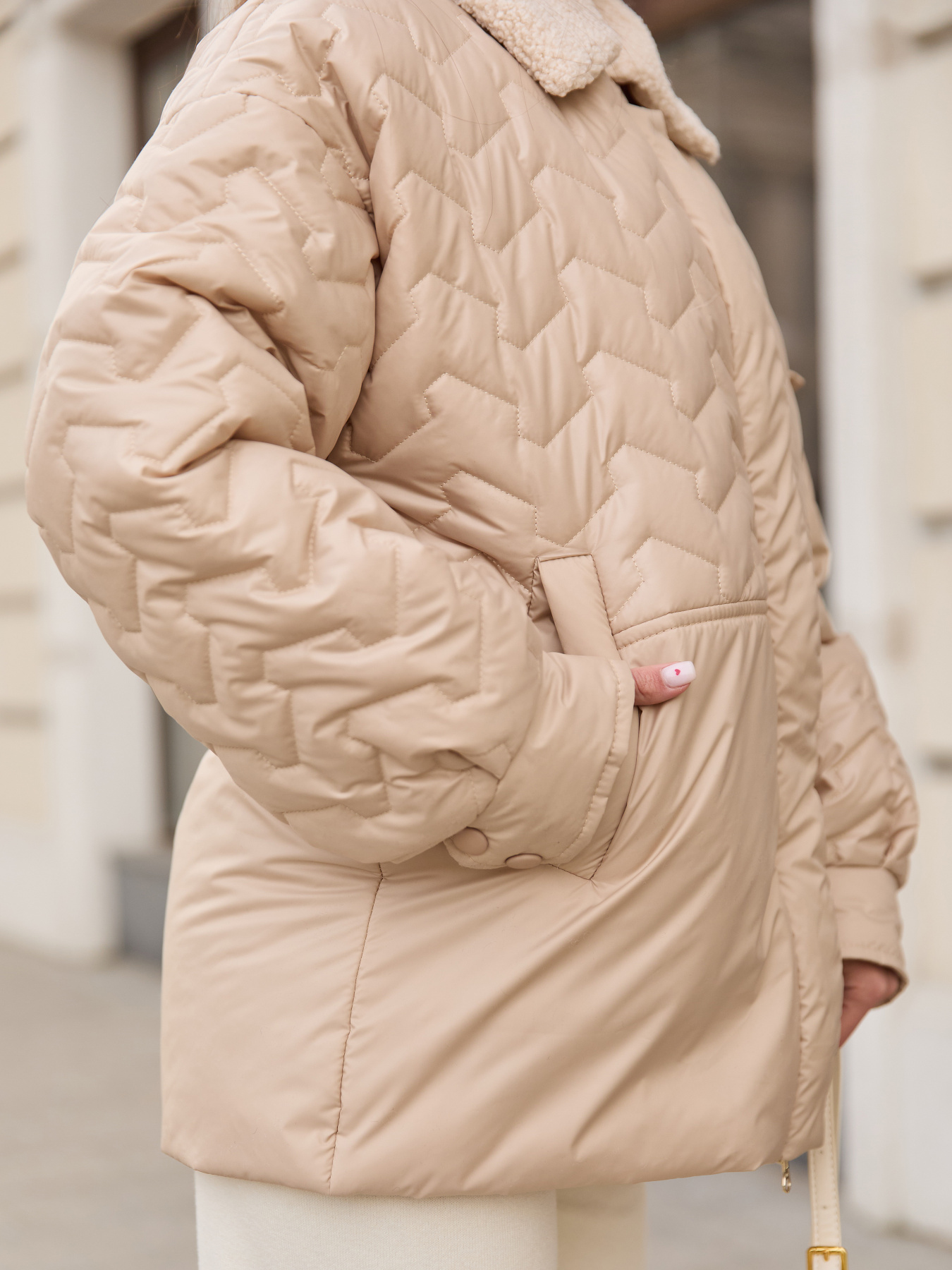 Куртки та дублянки MilaNova модель Куртка К-309 бежевый Фото