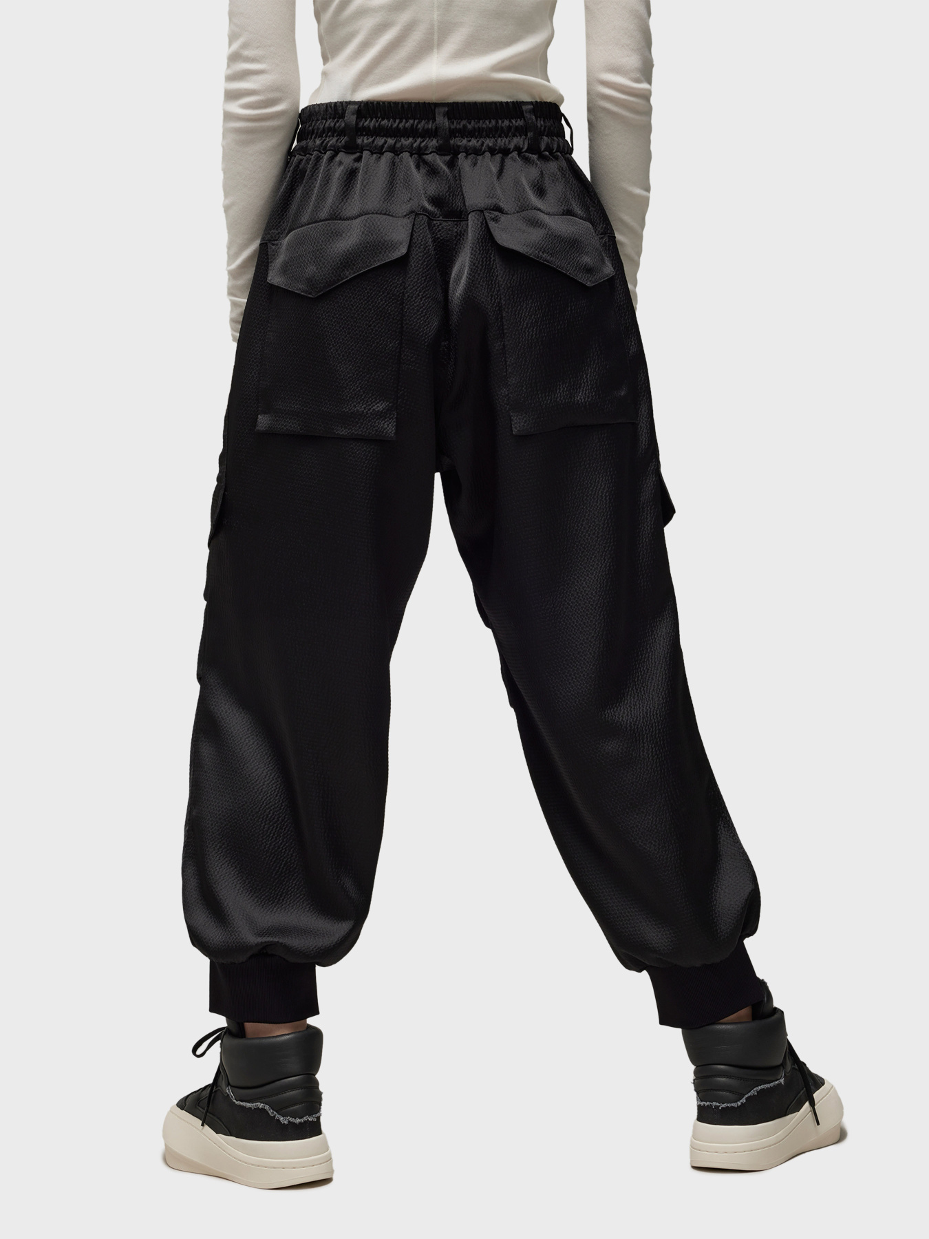 Карго Adidas модель IR7100 Фото