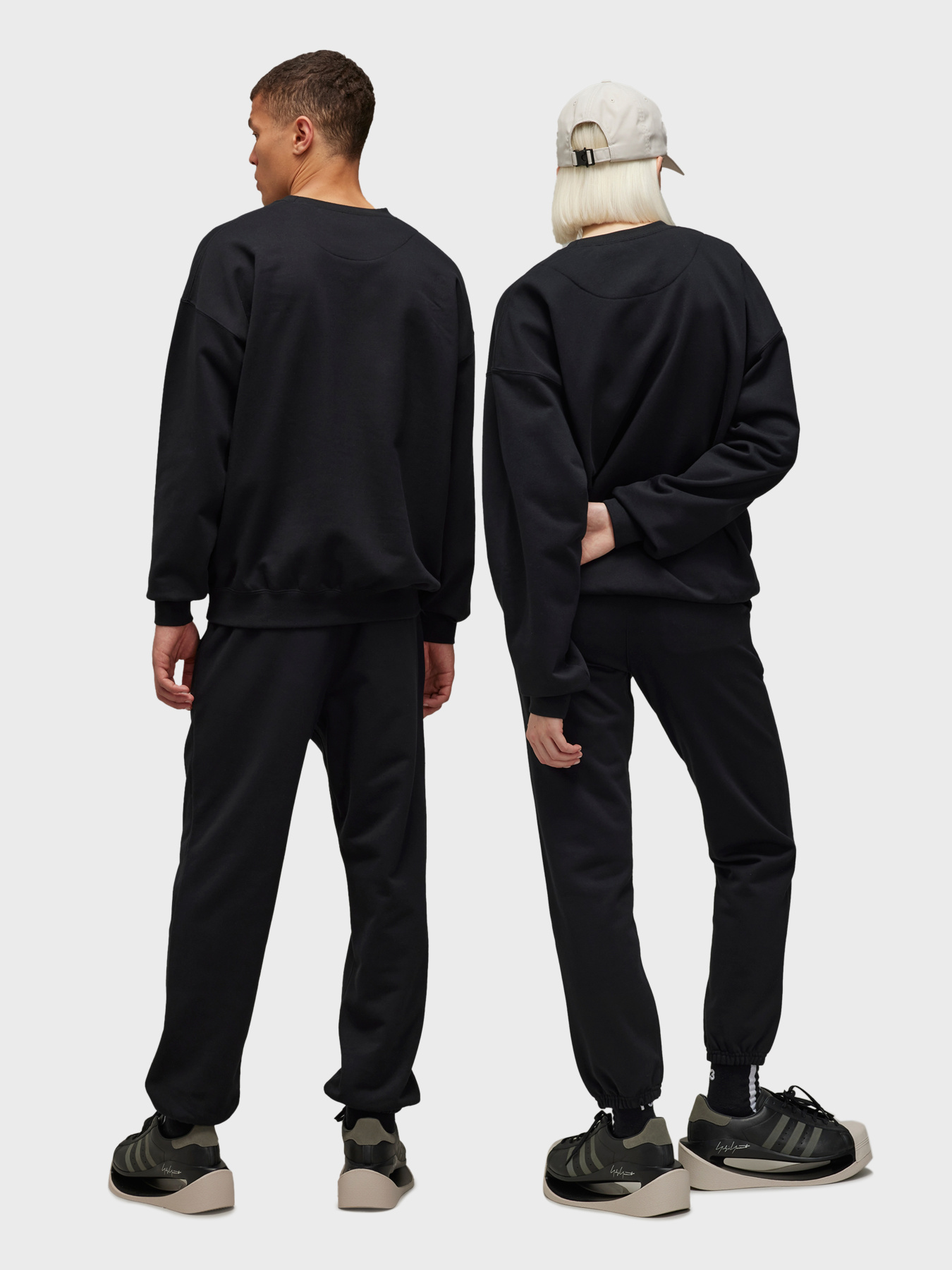 Джогери Adidas модель IW0074 Фото