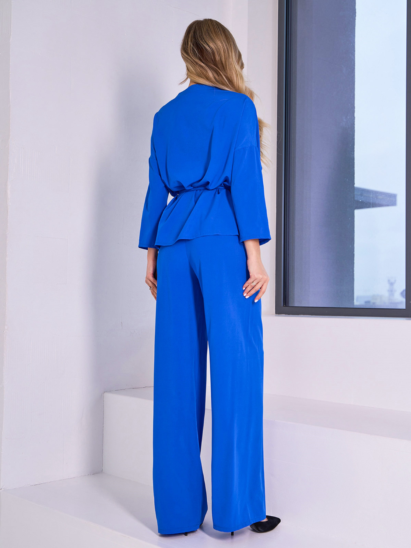 Костюм ISSA Plus модель 15040_электрик Фото