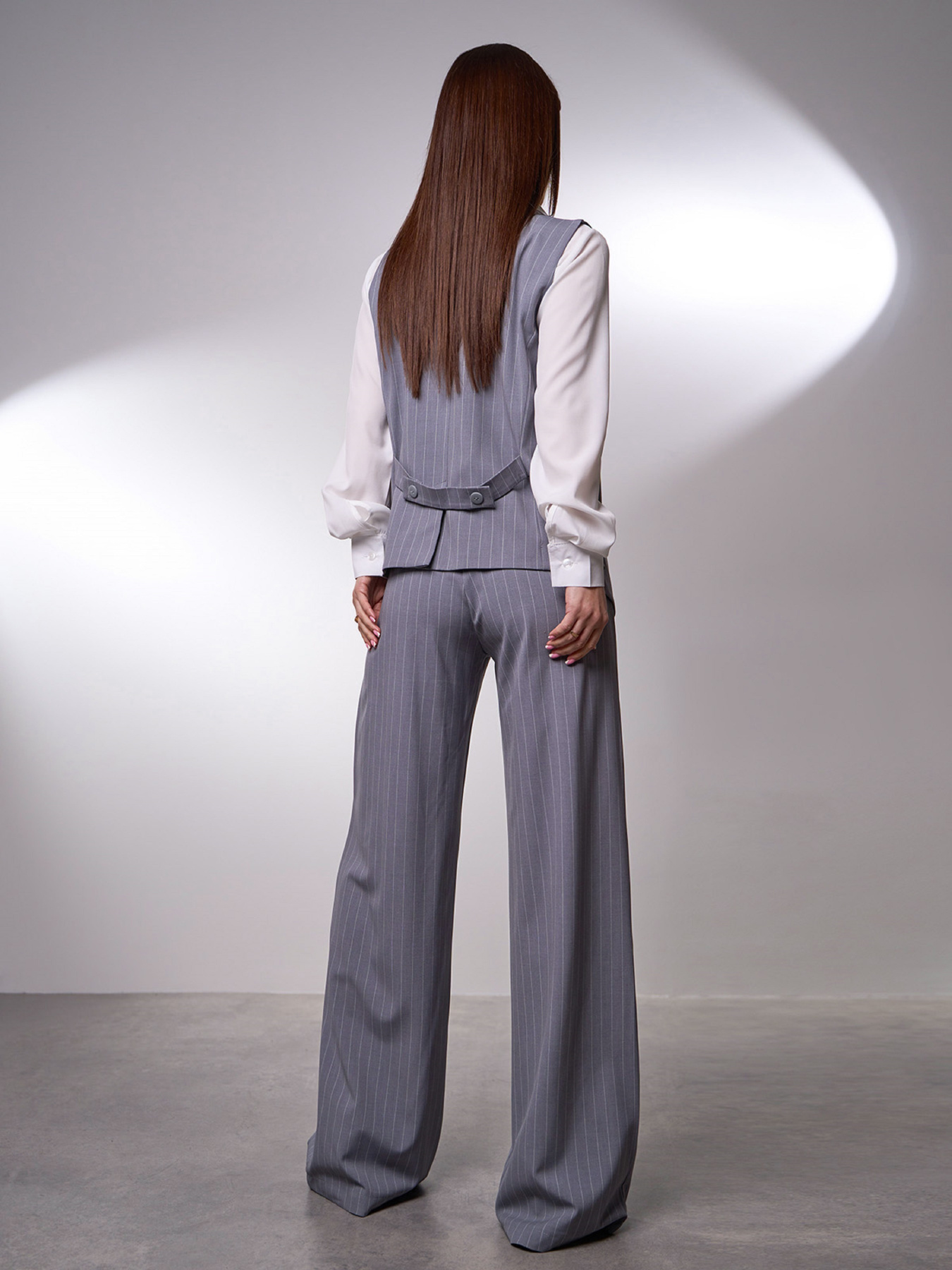 Діловий костюм ISSA Plus модель 15041_серый Фото