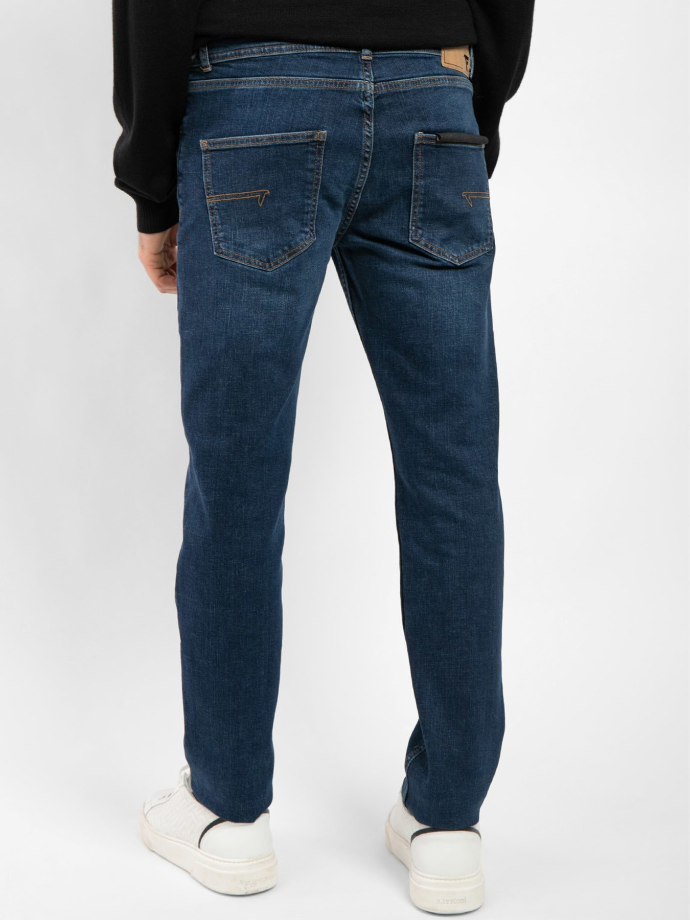 Джинсы Fred Mello модель FMNORMAN_MIDDLEBLUE- Джинсы Fred Mello модель FMNORMAN_MIDDLEBLUE- Фото