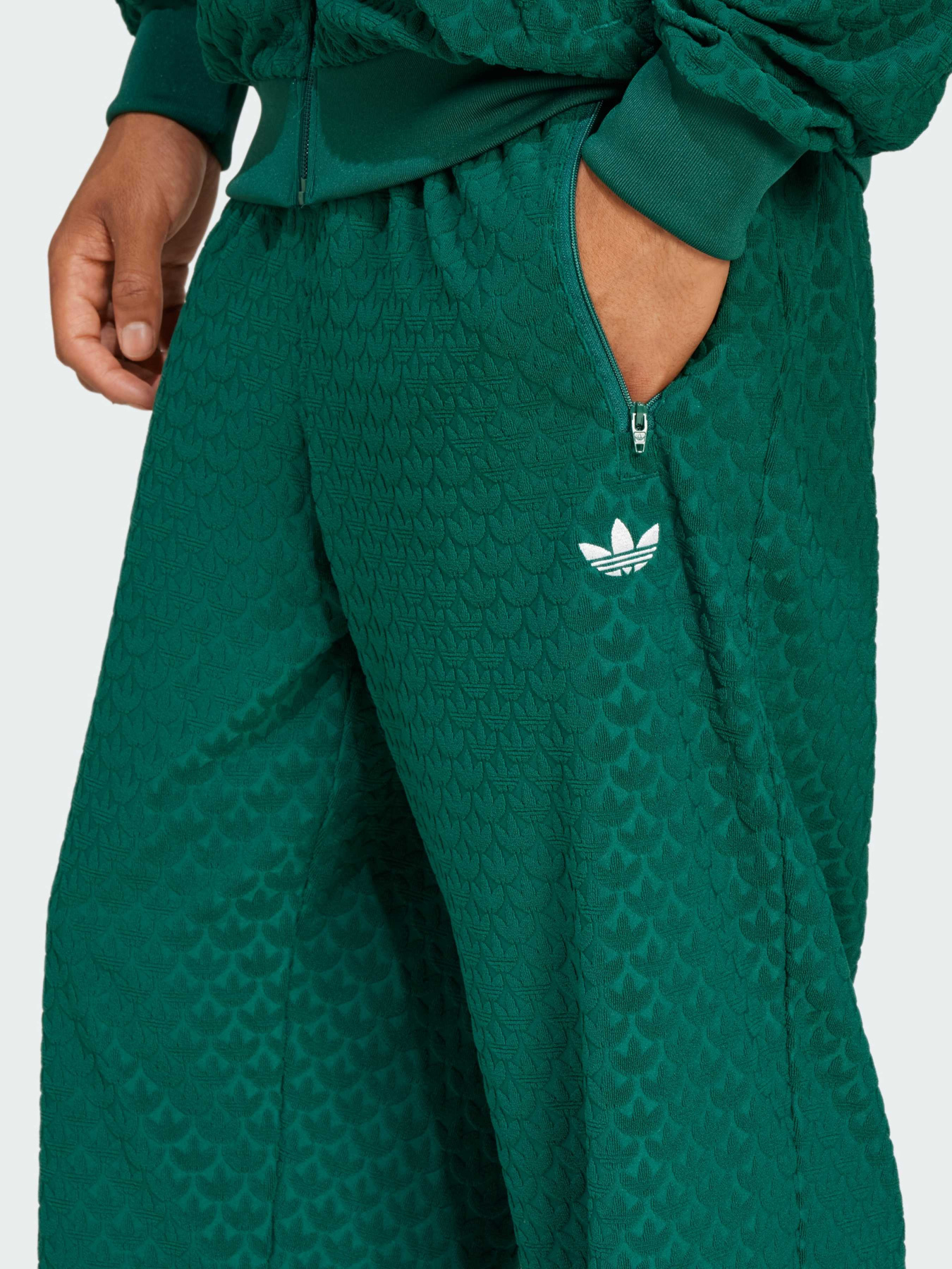 Штани повсякденні Adidas Graphics модель JD0699 Фото