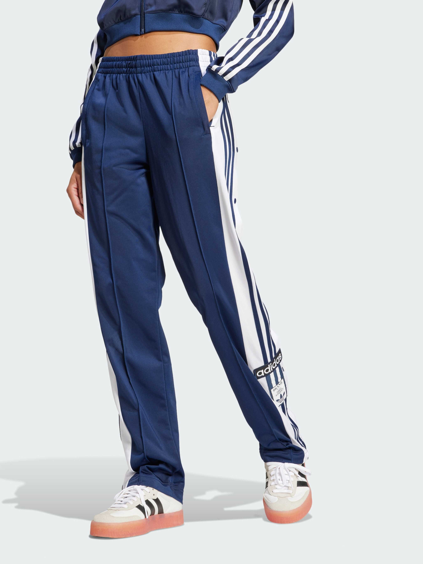 Штани повсякденні Adidas Adicolor модель JD0853 Фото