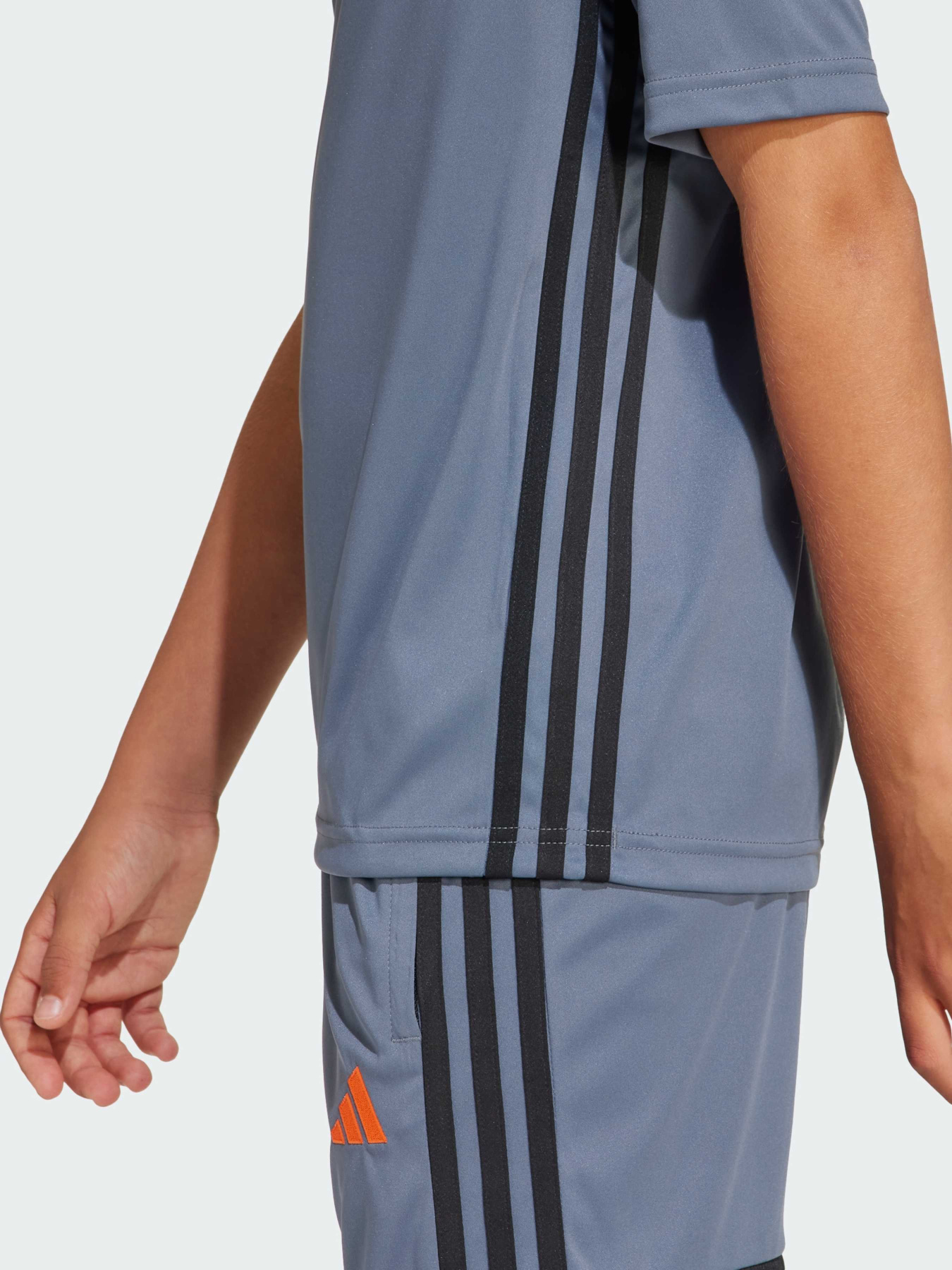 Футболка Adidas Tiro модель JD0587 Футболка Adidas Tiro модель JD0587 Фото