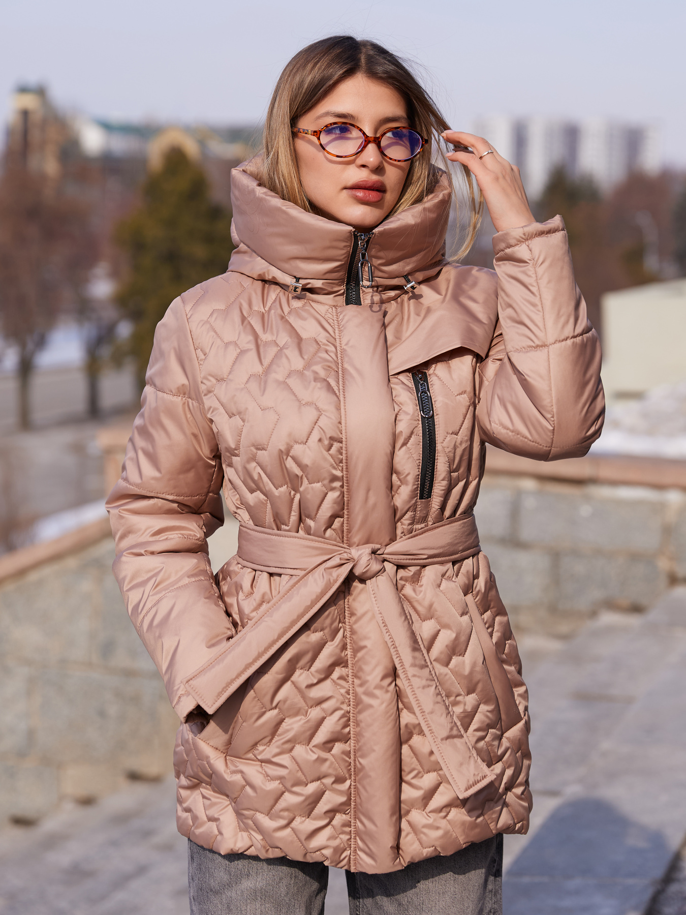 Демісезонна куртка MilaNova модель Куртка К-320 кемел1 Фото