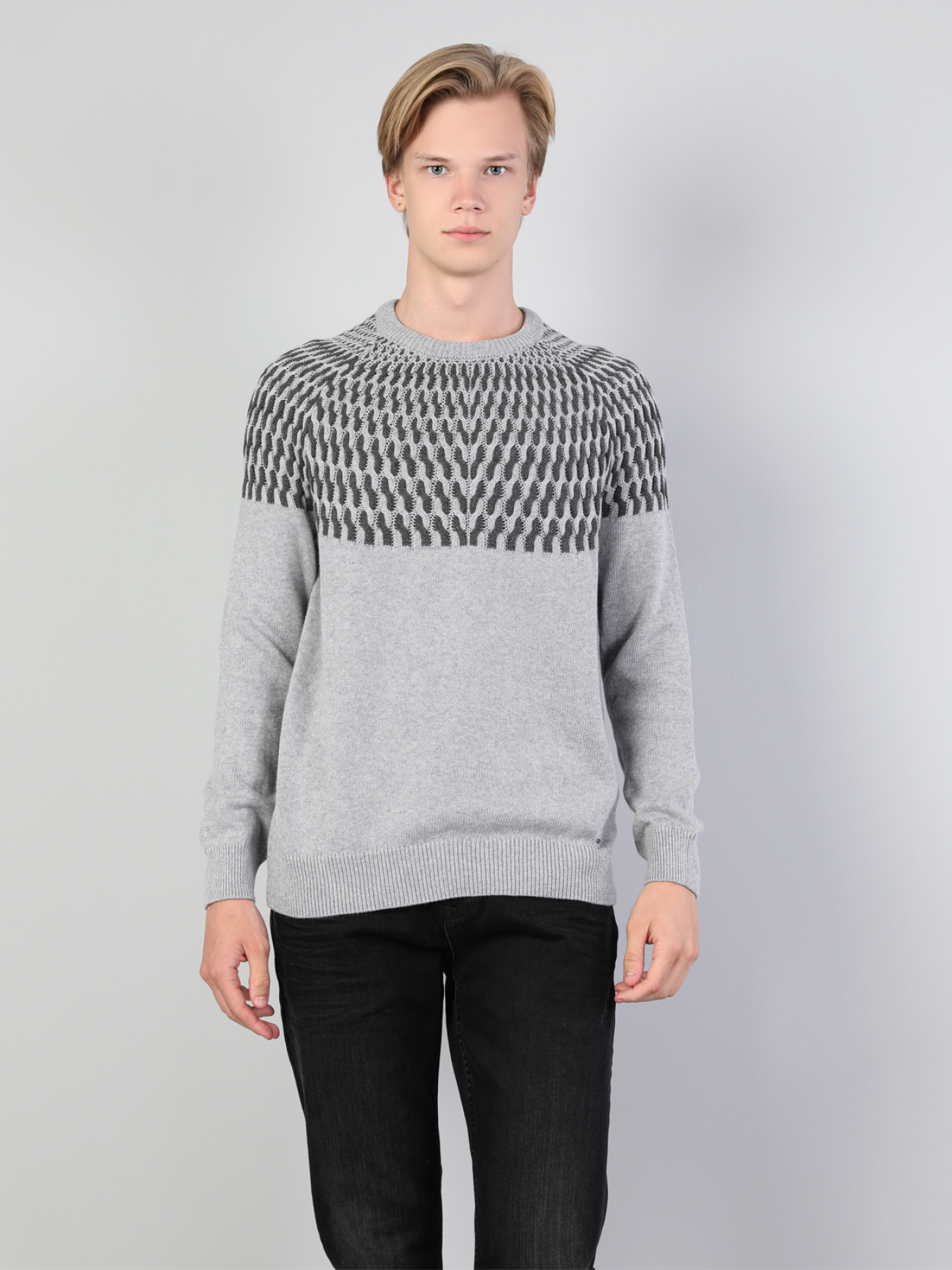 Кофты и свитера Colin’s модель CL1045511_Q1.V1_MGA Фото