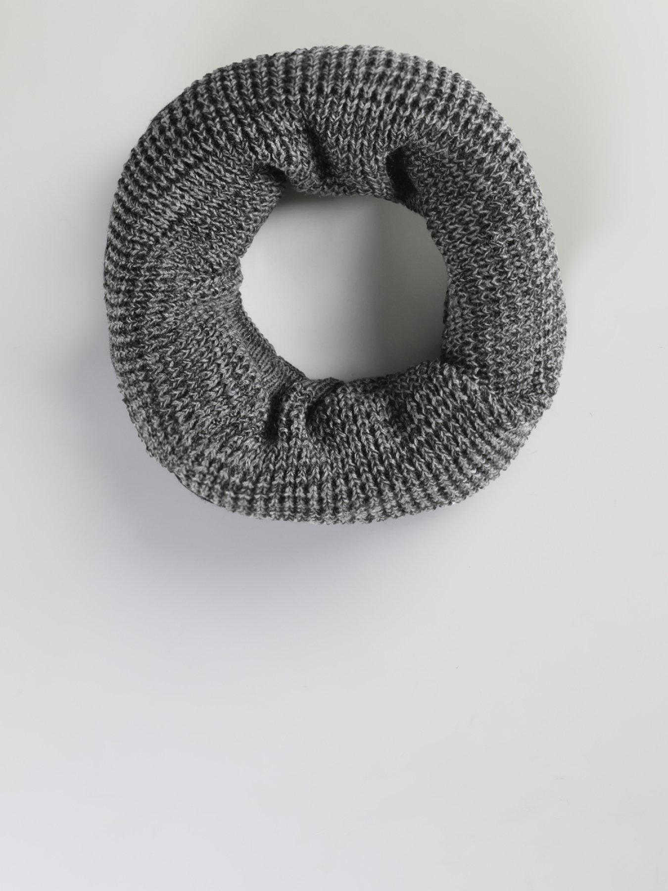 Шарфи та хустки Colin’s модель CL1045767_Q1.V1_MGA Фото