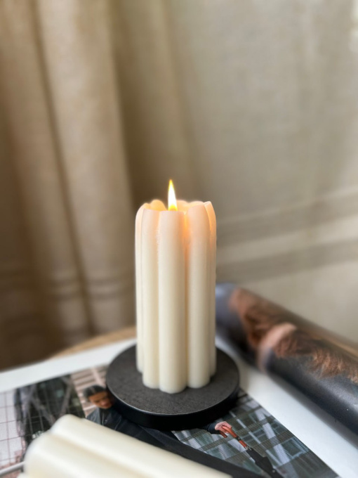 Фігурна свічка "Чотирилисник" з натурального соєвого воску Candle Design модель 110.1025 Фото