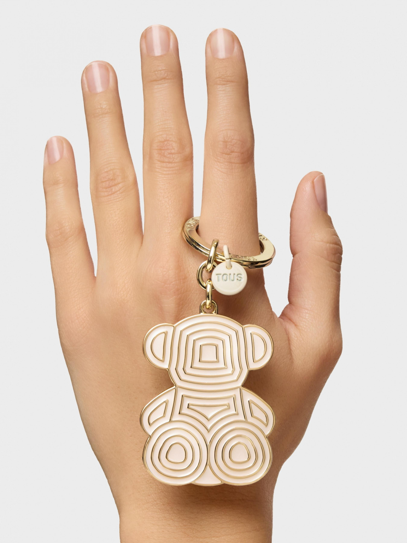 Брелок TOUS модель 2002200401 Брелок TOUS модель 2002200401 Фото