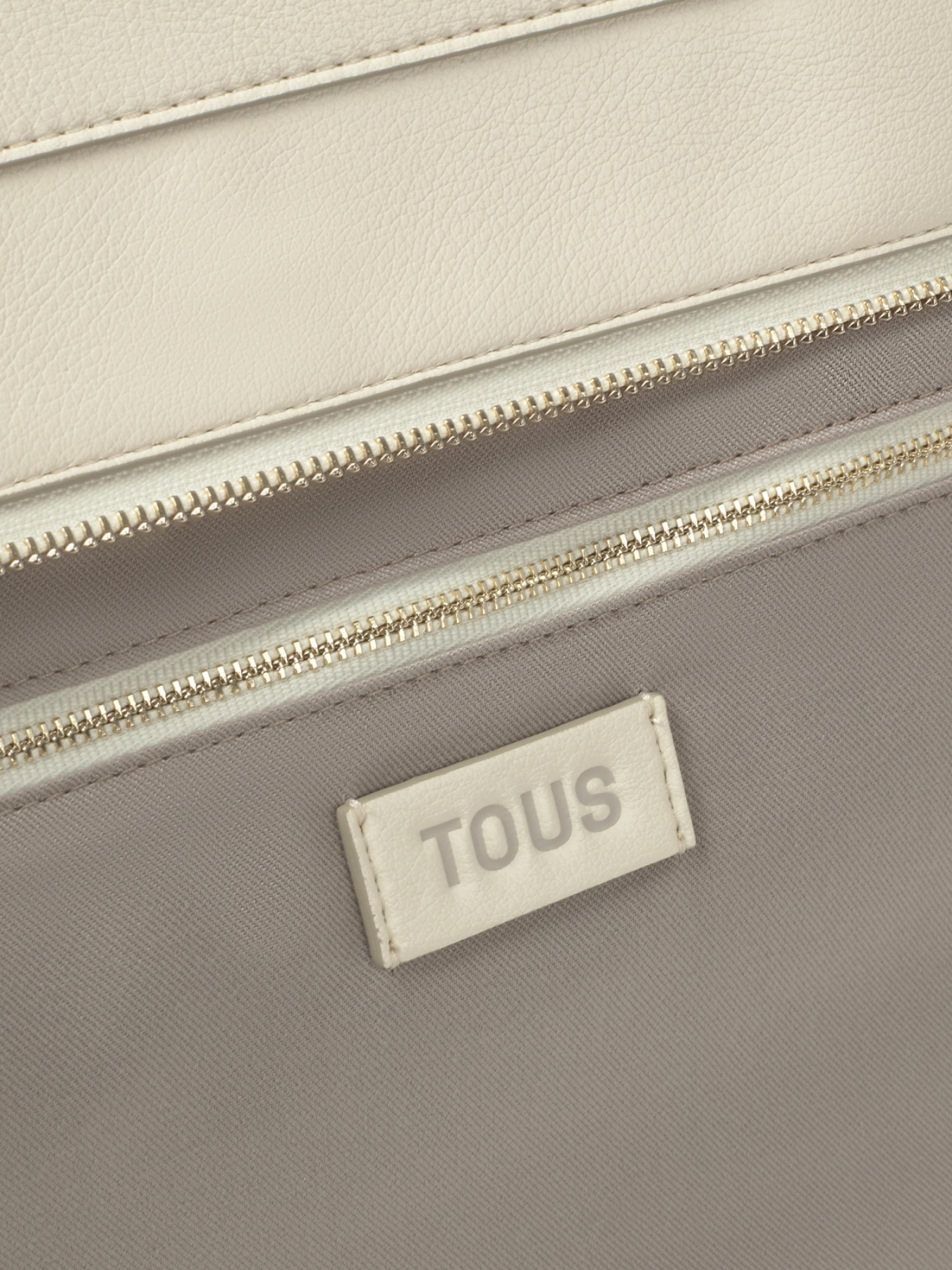 Сумка TOUS модель 2002201901 Сумка TOUS модель 2002201901 Фото