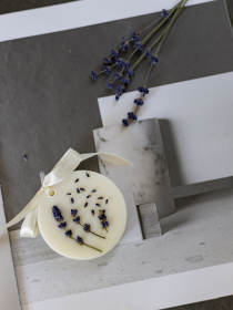 Ароматическое саше круг "Лаванда", аромат - сушеные цветы (Лаванда), из натурального соевого воска Candle Design модель 160.2014 Фото