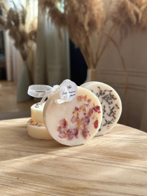 Ароматичне саше коло "Півонія", аромат - сухоквіти (Півонія), з натурального соєвого воску Candle Design модель 160.2023 Ароматичне саше коло "Півонія", аромат - сухоквіти (Півонія), з натурального соєвого воску Candle Design модель 160.2023 Фото