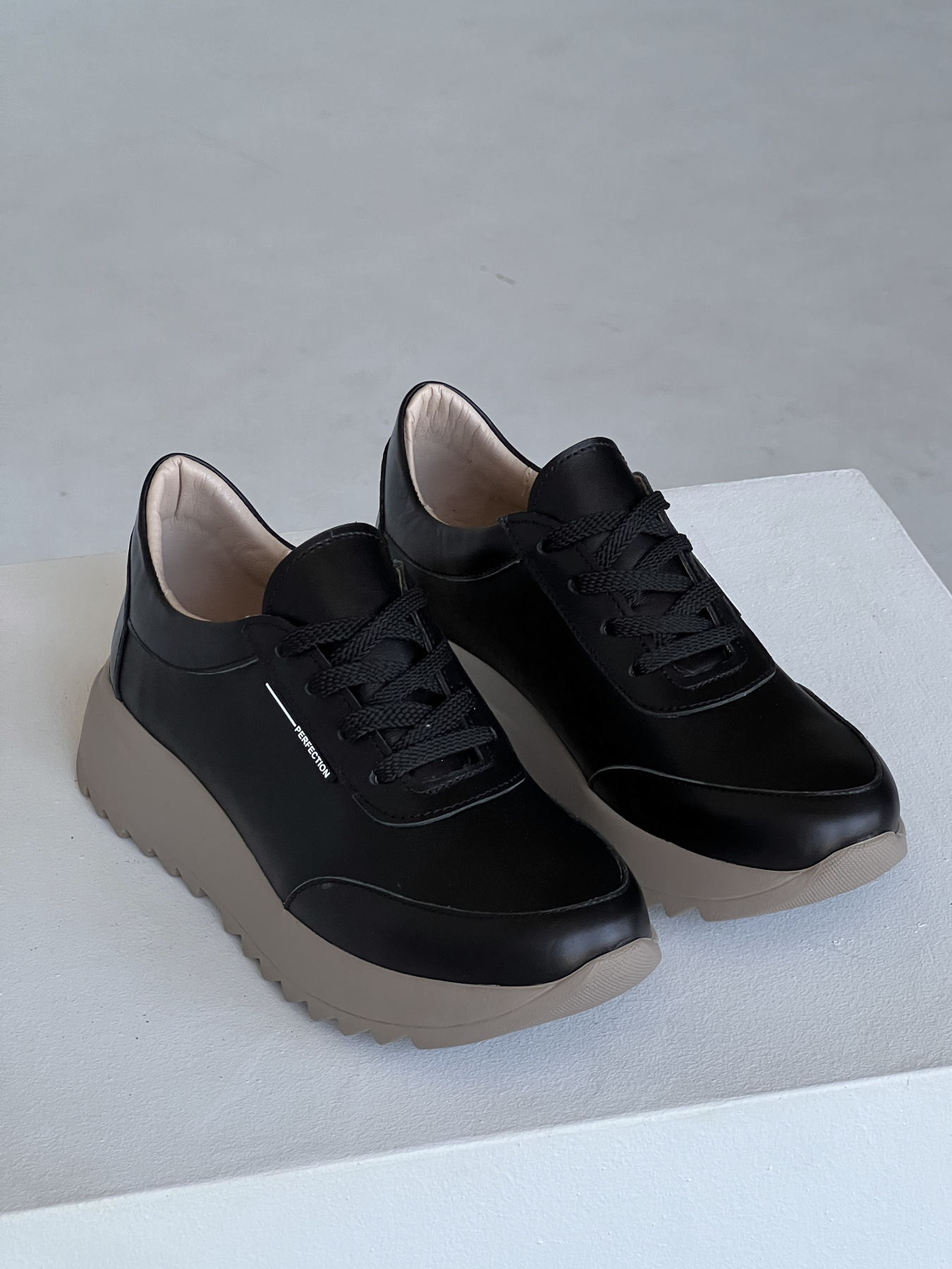 Кросівки INNOE модель 777524 Фото