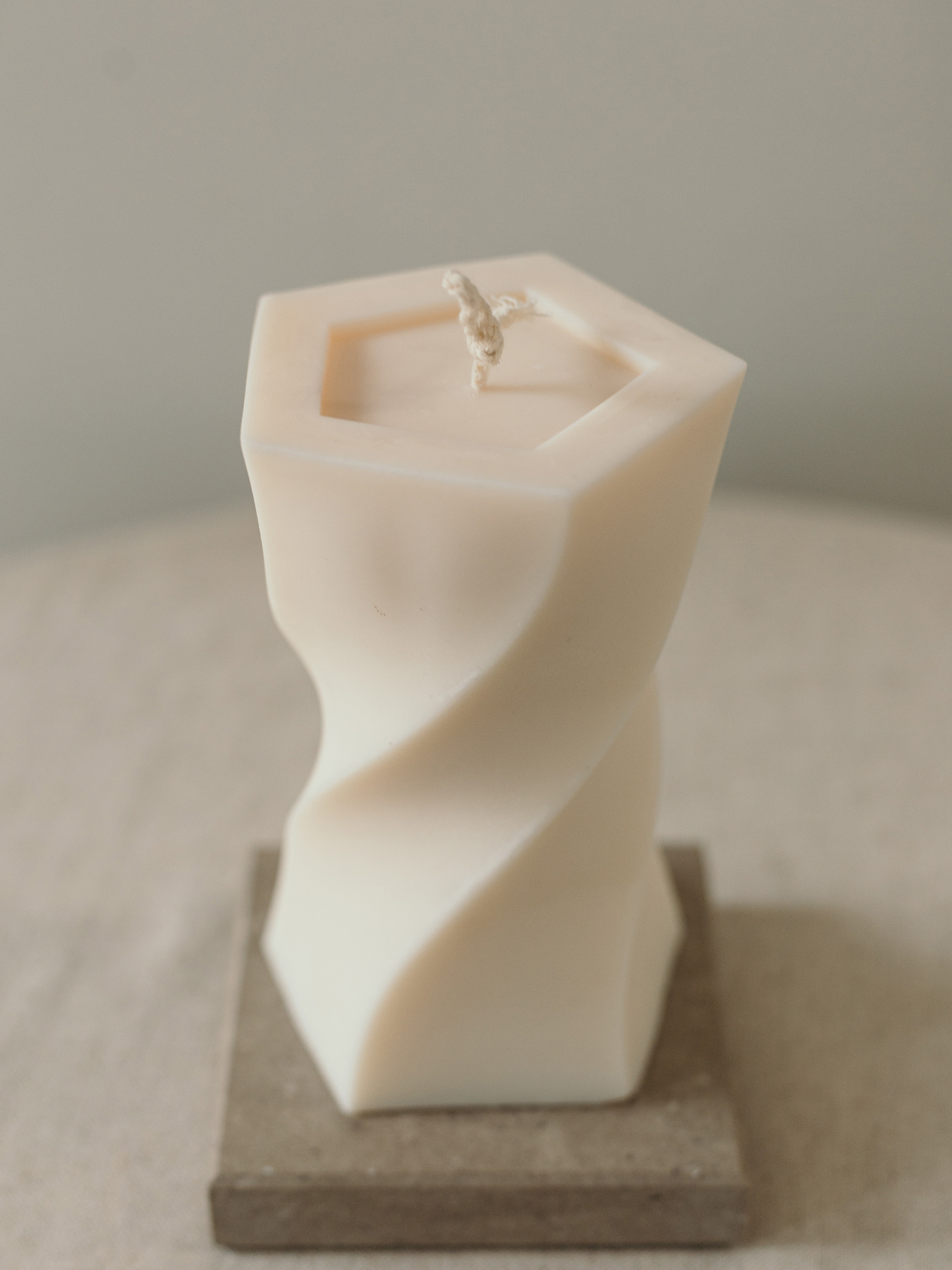 Свеча фигурная "Геометрия" из натурального соевого воска Candle Design модель 110.1022 Фото