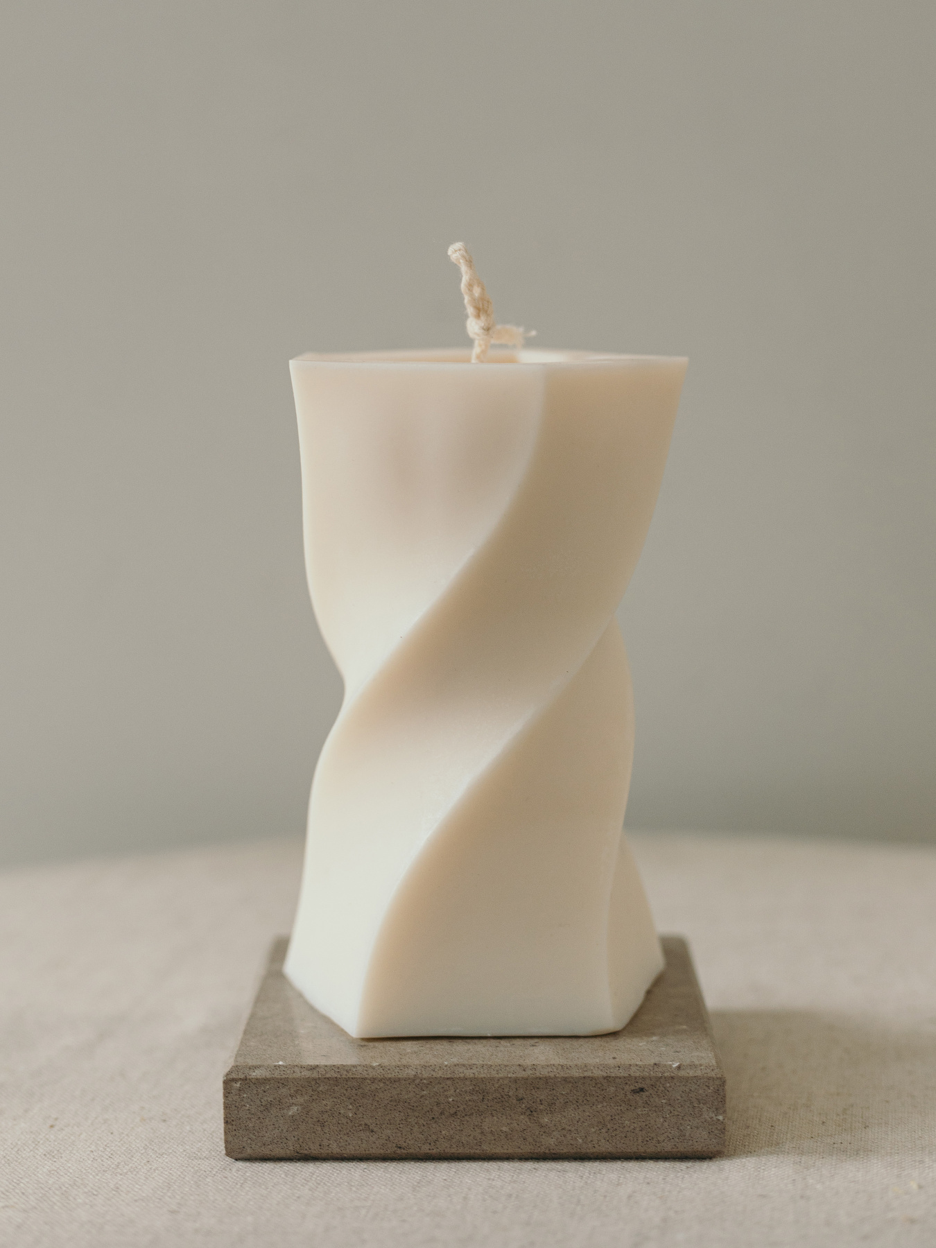 Свеча фигурная "Геометрия" из натурального соевого воска Candle Design модель 110.1022 Фото