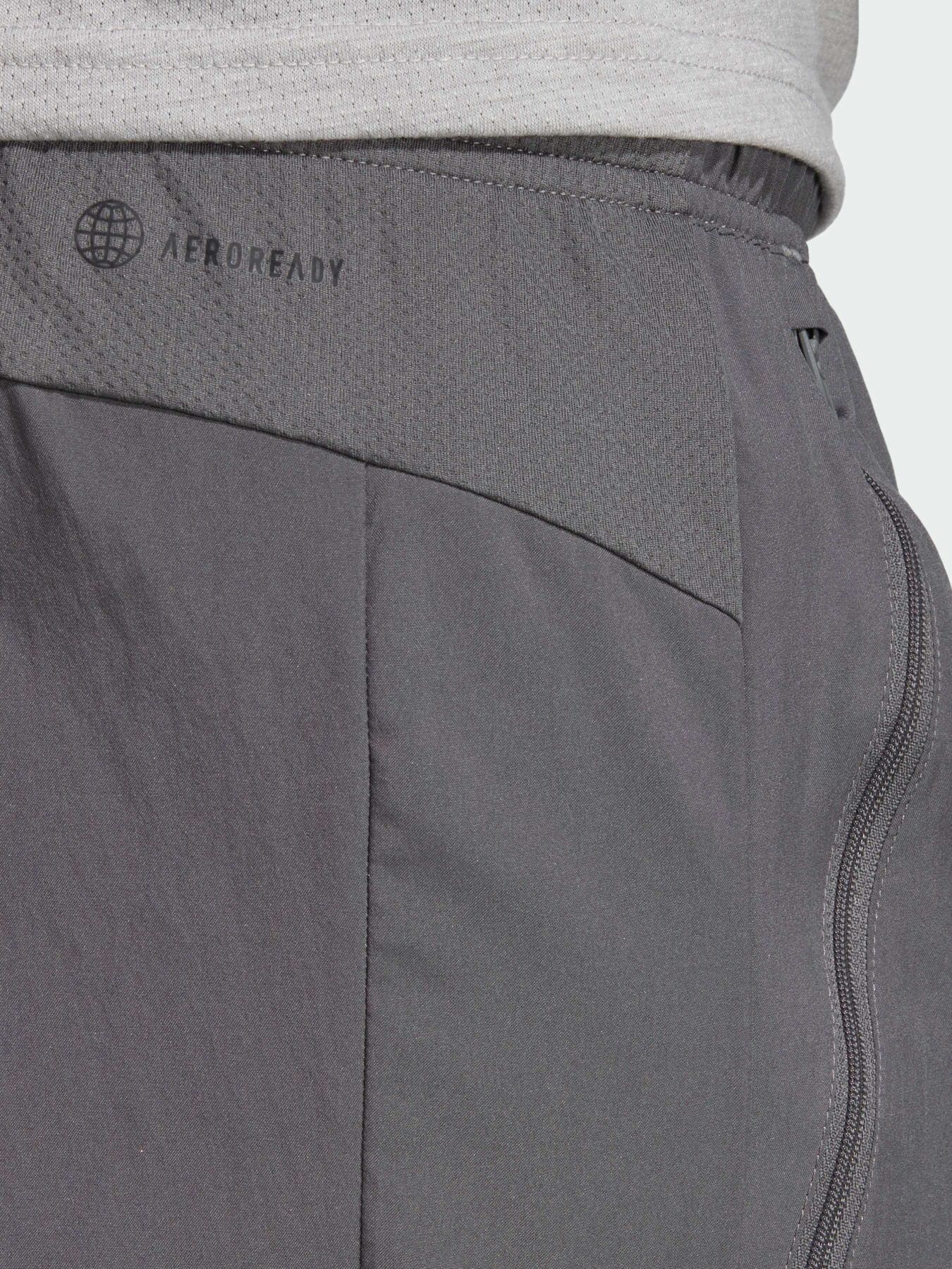 Шорти спортивні Adidas модель IC6978 Фото