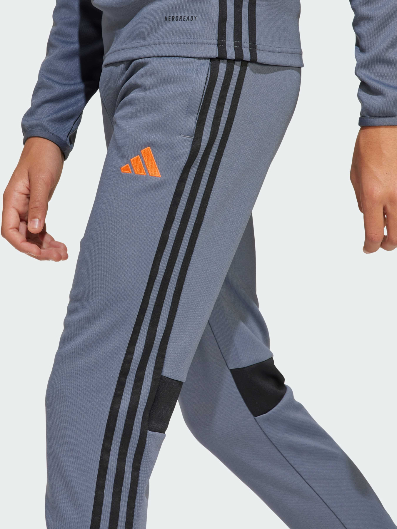 Штаны спортивные Adidas Tiro модель JD0577 Штаны спортивные Adidas Tiro модель JD0577 Фото