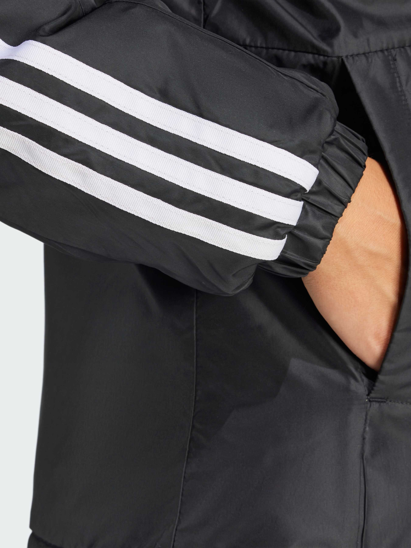 Вітровка Adidas модель JD1025 Вітровка Adidas модель JD1025 Фото