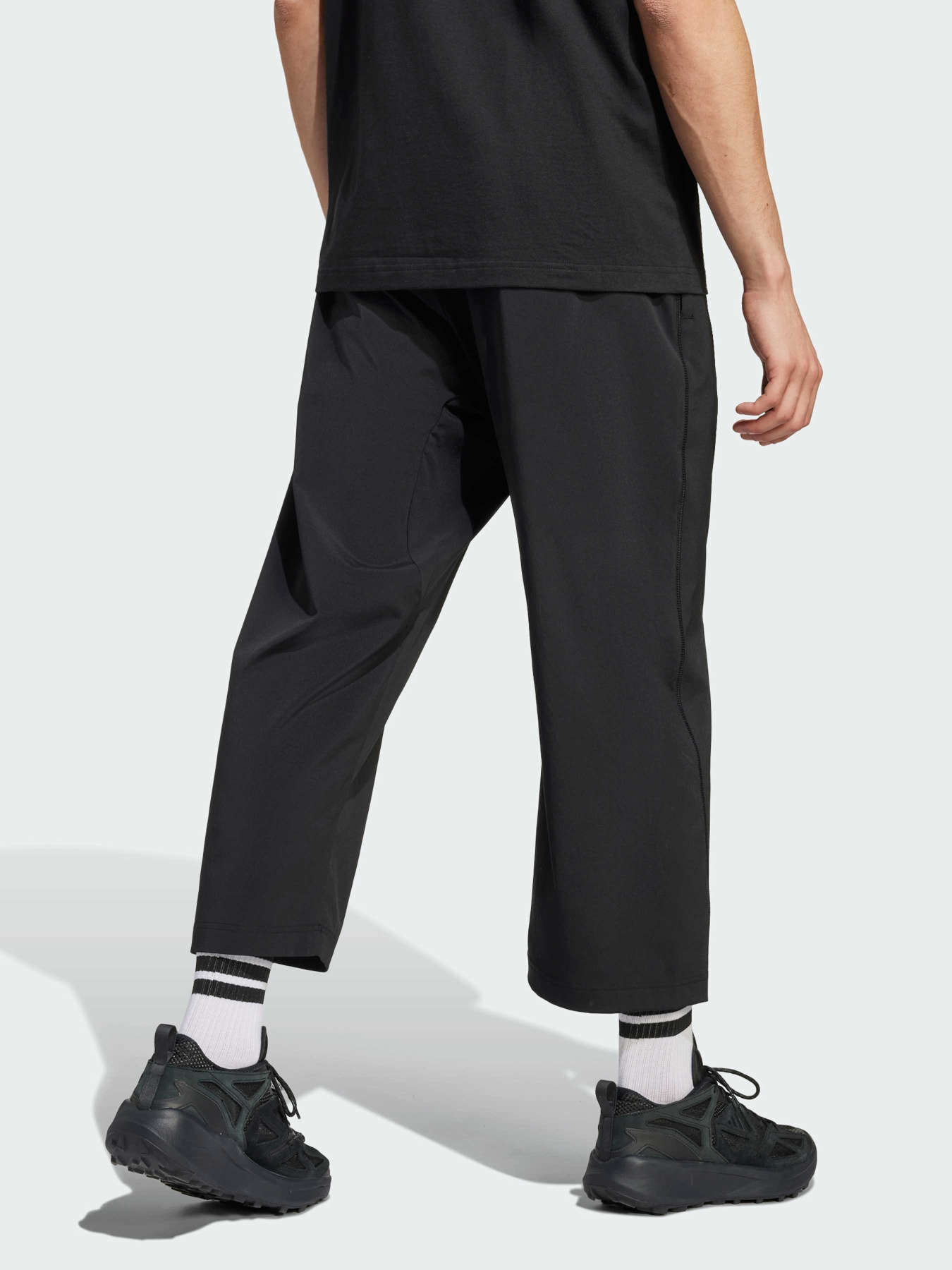 Повсякденні штани Adidas модель JF3273 Повсякденні штани Adidas модель JF3273 Фото