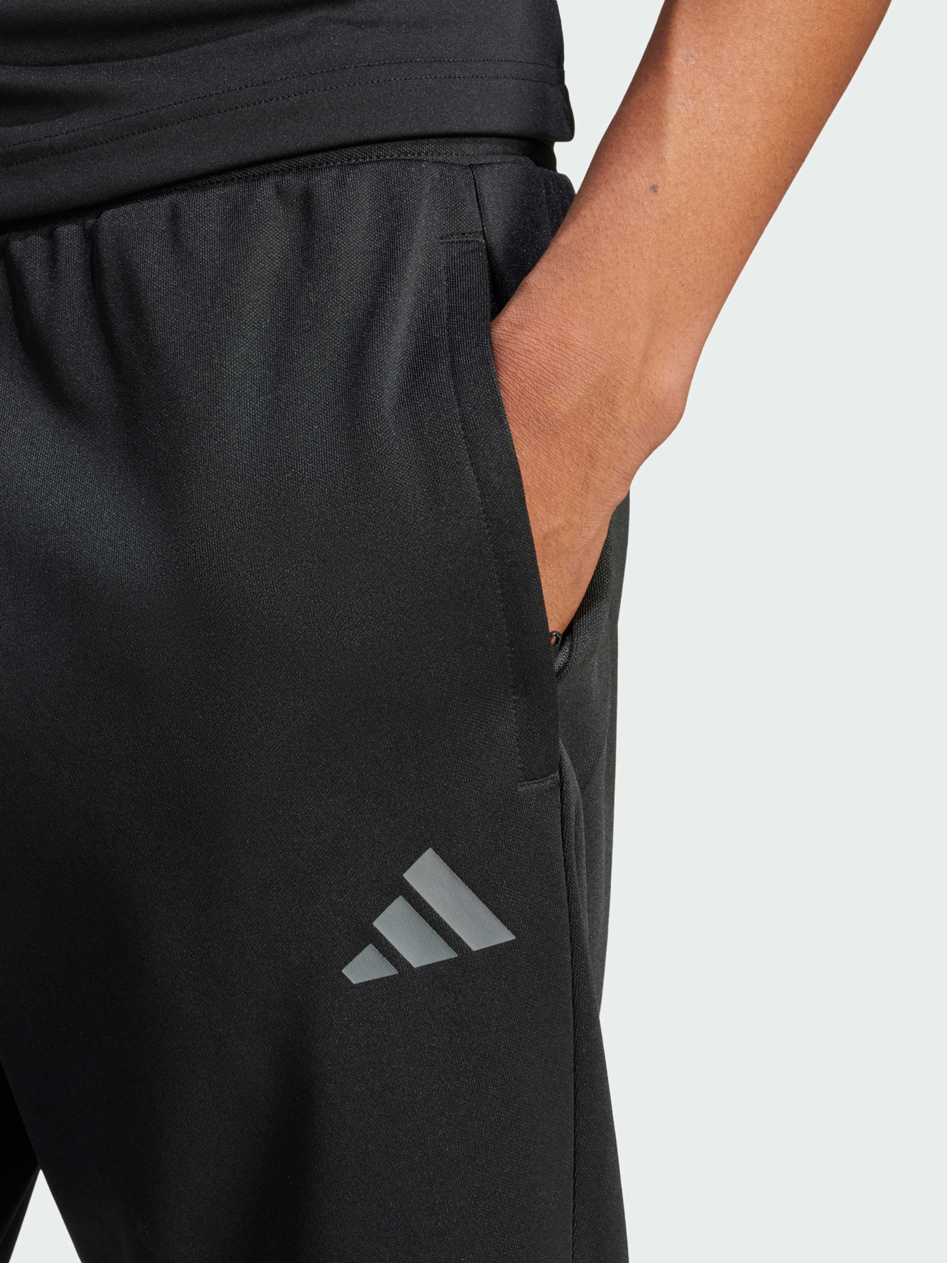 Штани повсякденні Adidas 3 Stripes модель IR9735 Фото