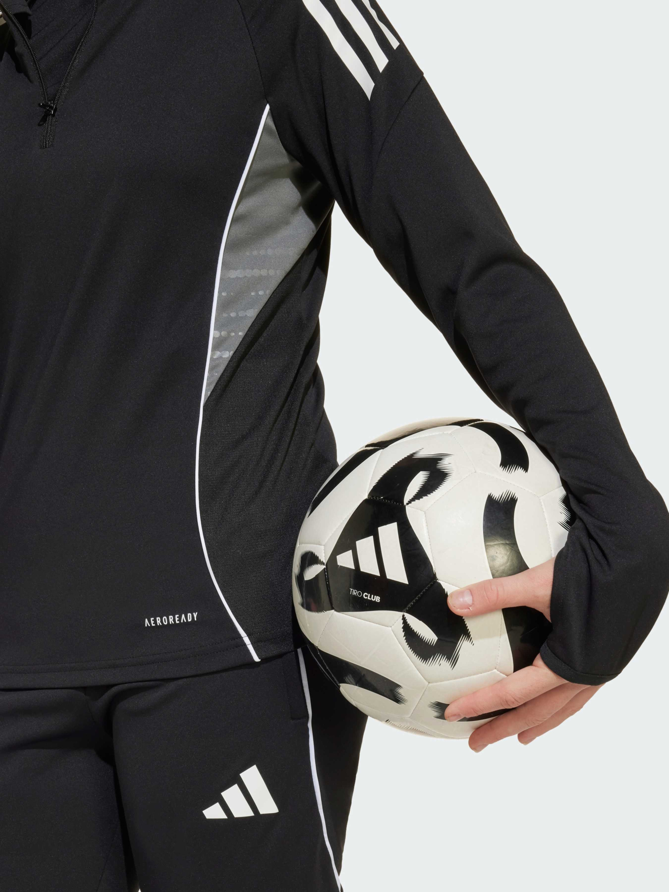 Кофта спортивная Adidas Tiro модель IW0453 Фото