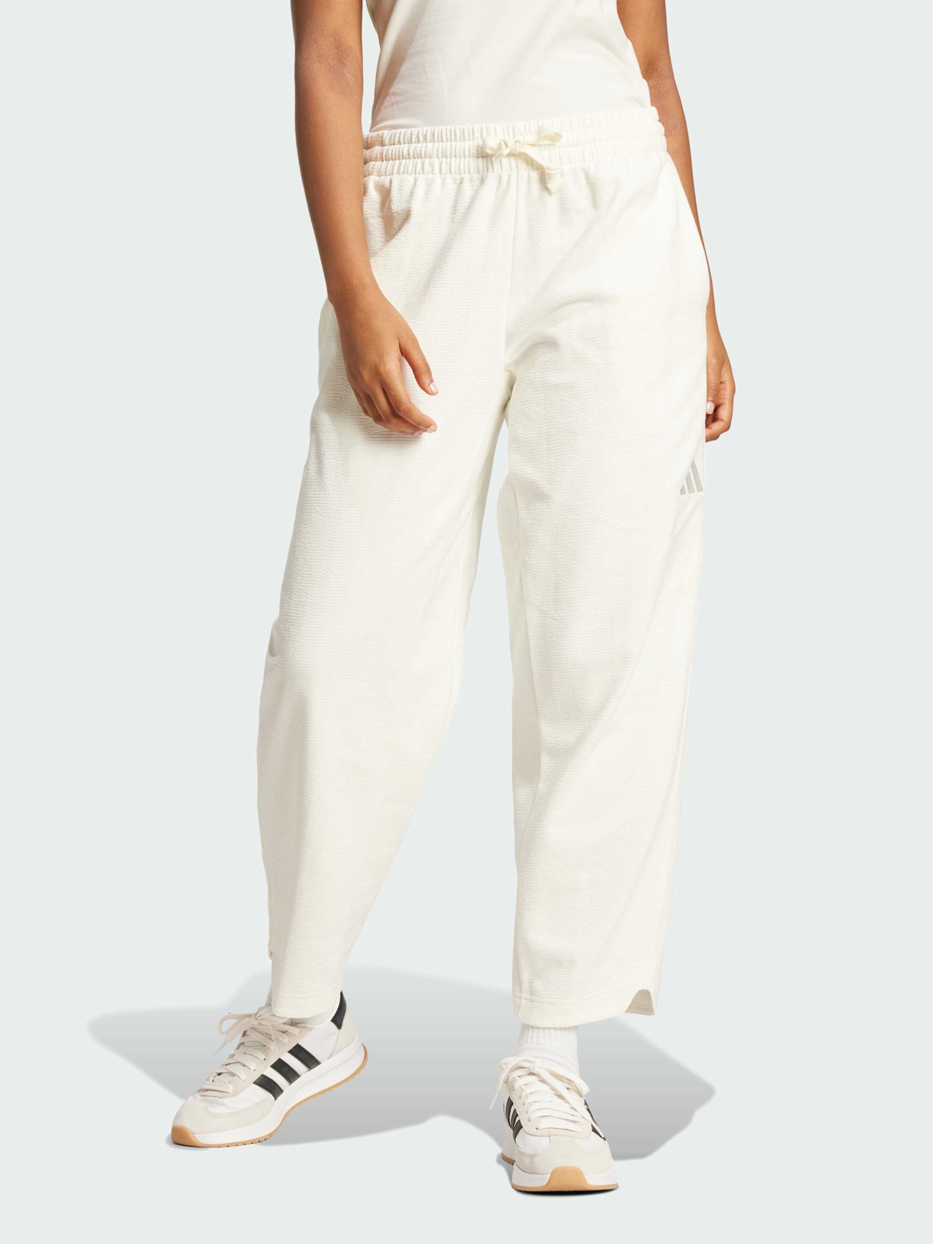 Повседневные штаны Adidas модель JJ4613 Фото