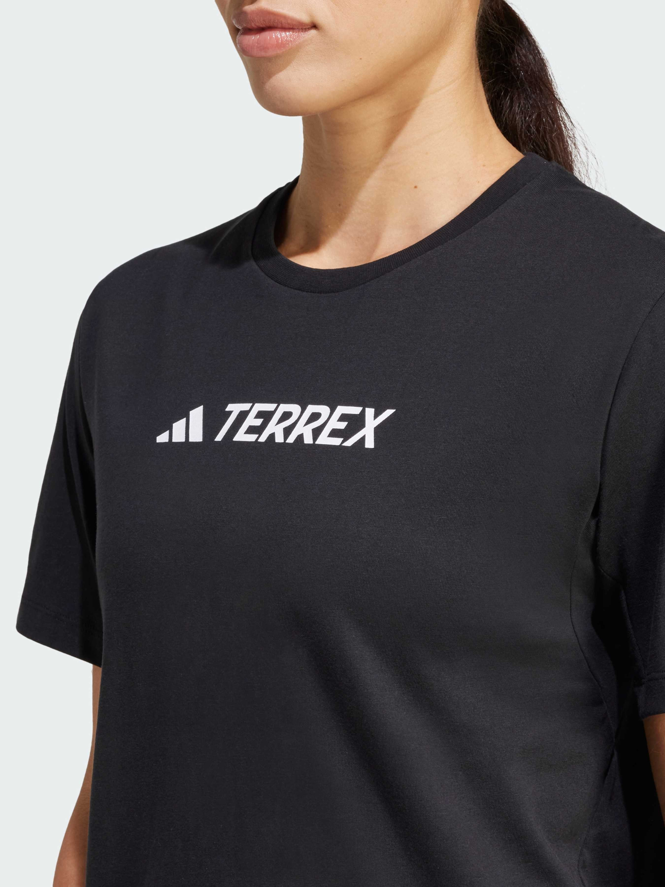 Футболка спортивная Adidas модель JF9131 Фото