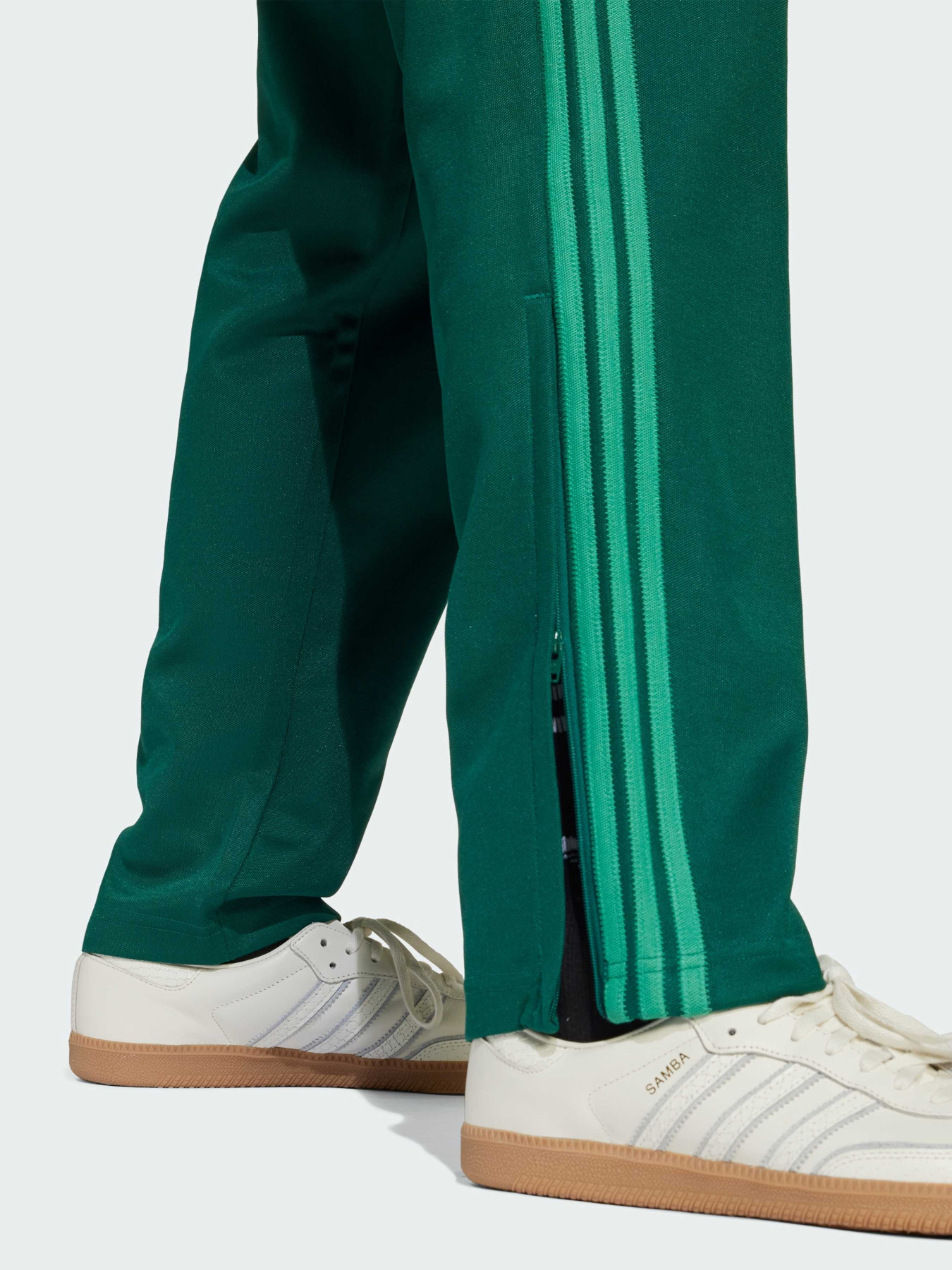 Повсякденні штани Adidas модель JC8364 Повсякденні штани Adidas модель JC8364 Фото