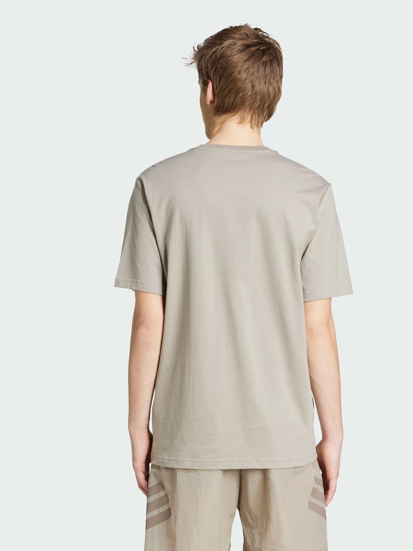 Футболка Adidas модель JD4915 Футболка Adidas модель JD4915 Фото